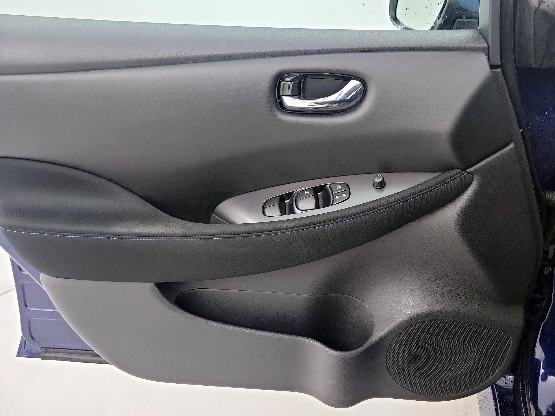 Thumbnail: 2024 Nissan Leaf - 12