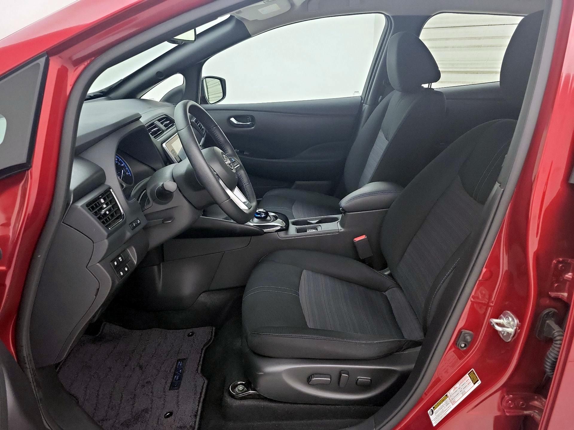 Thumbnail: 2024 Nissan Leaf - 11