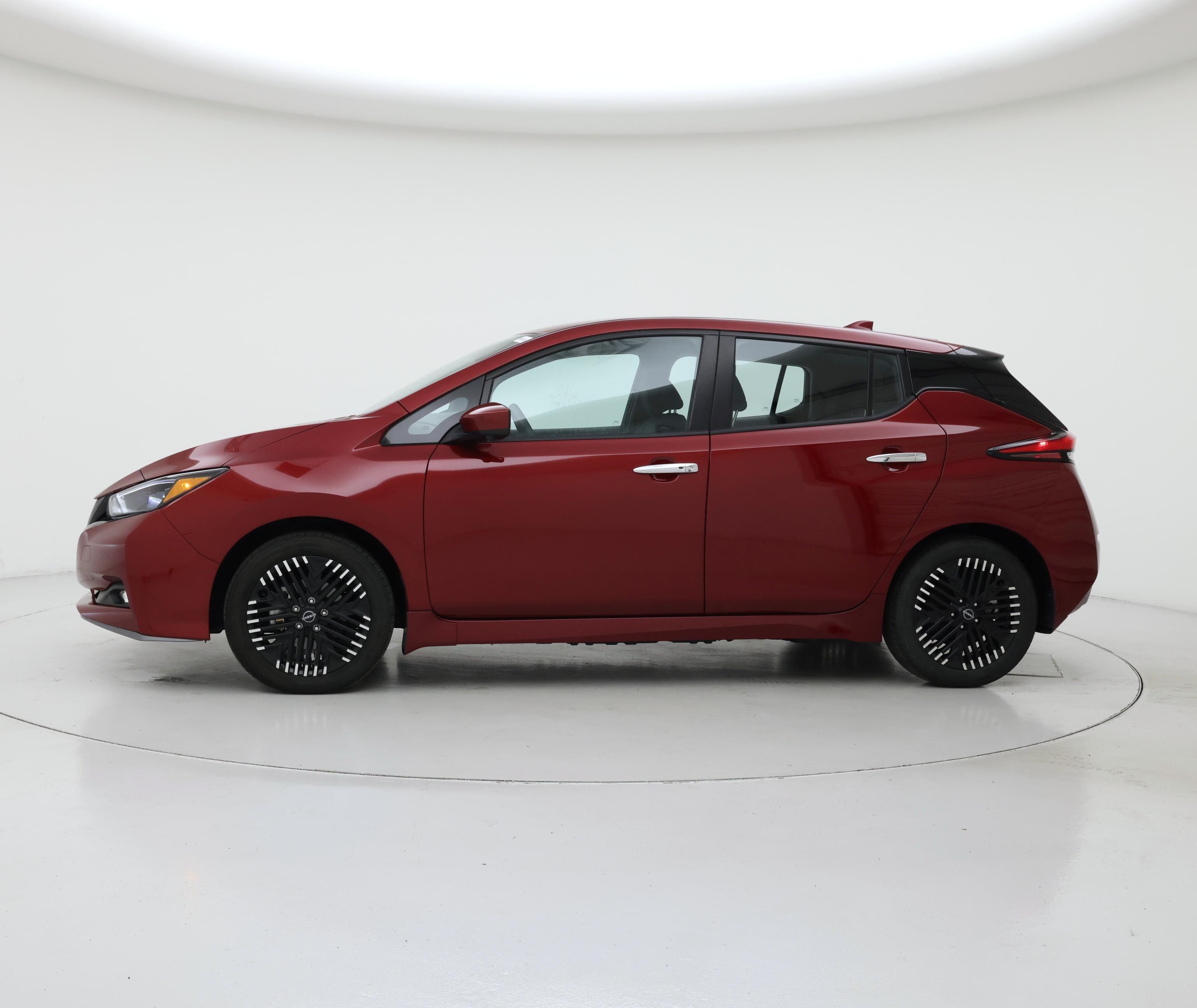 Thumbnail: 2024 Nissan Leaf - 3