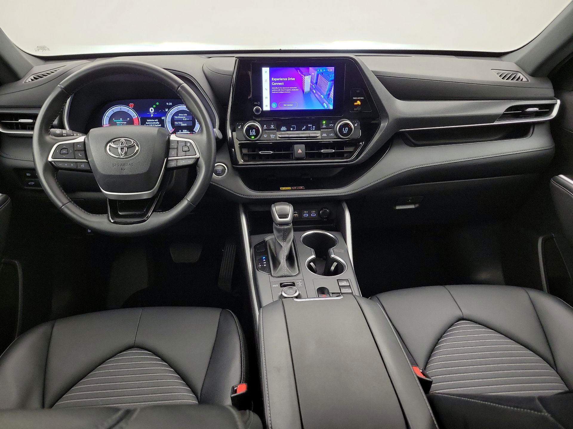 Thumbnail: 2025 Toyota Highlander - 9