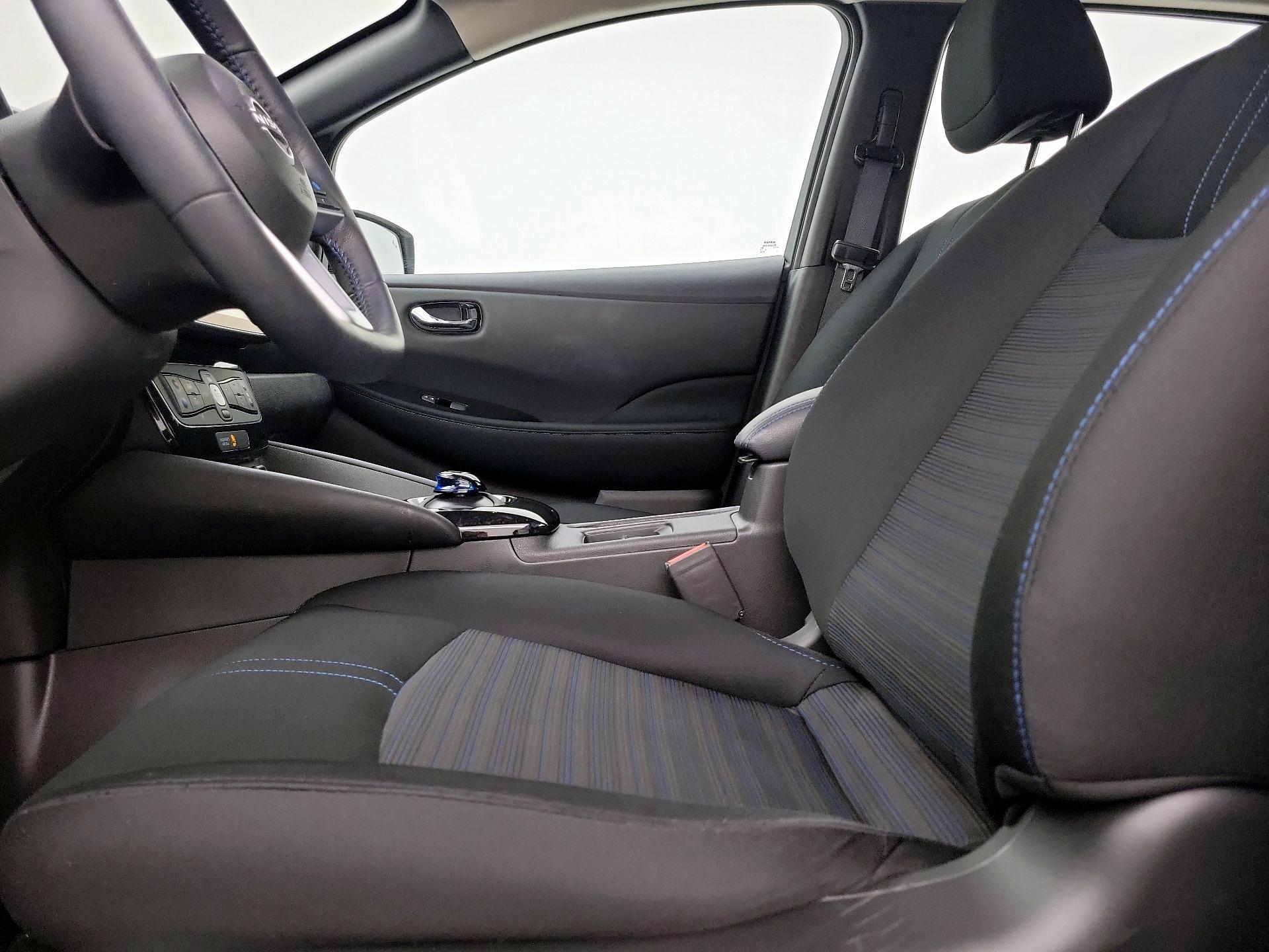 Thumbnail: 2024 Nissan Leaf - 11