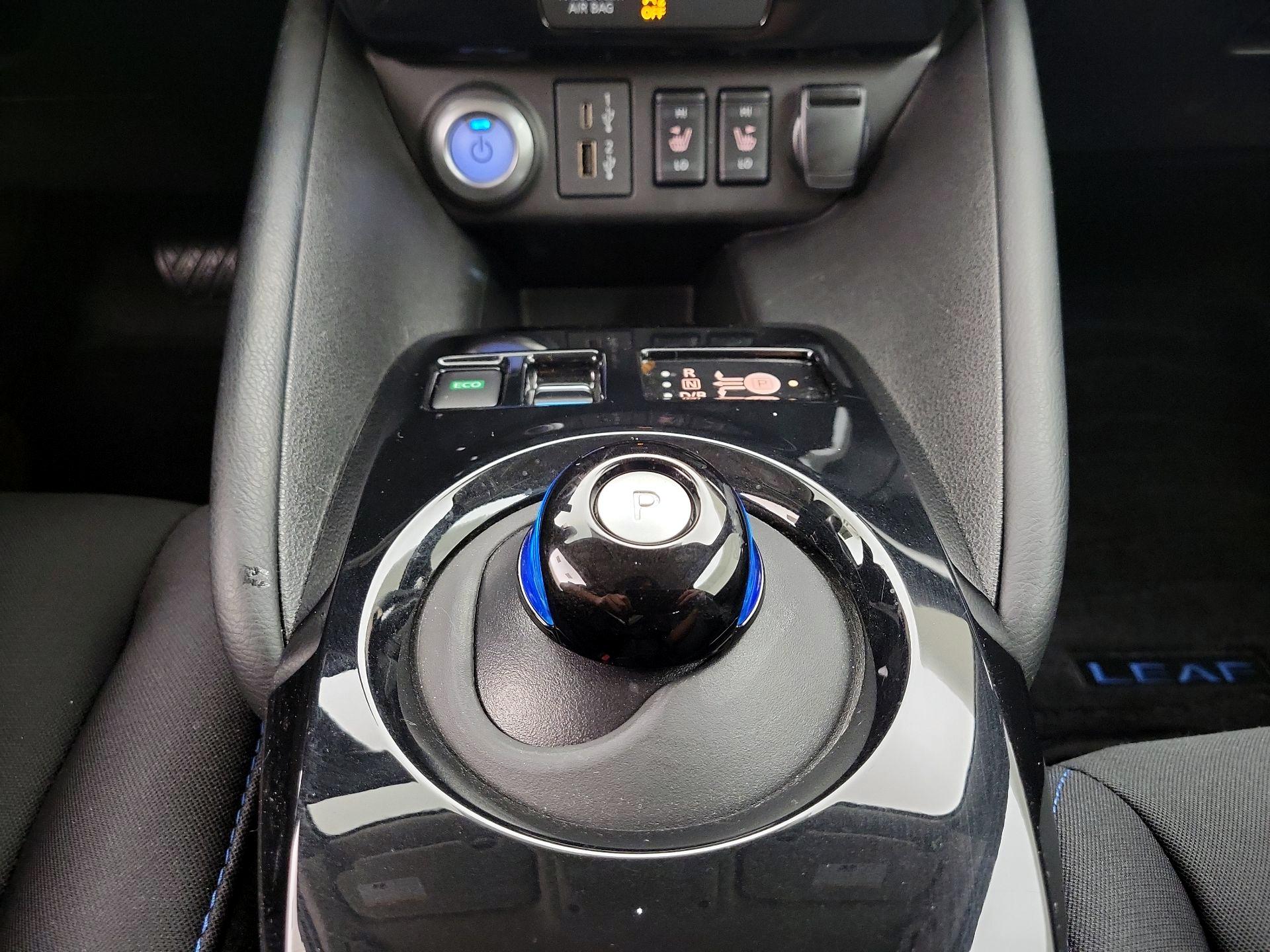 Thumbnail: 2024 Nissan Leaf - 17
