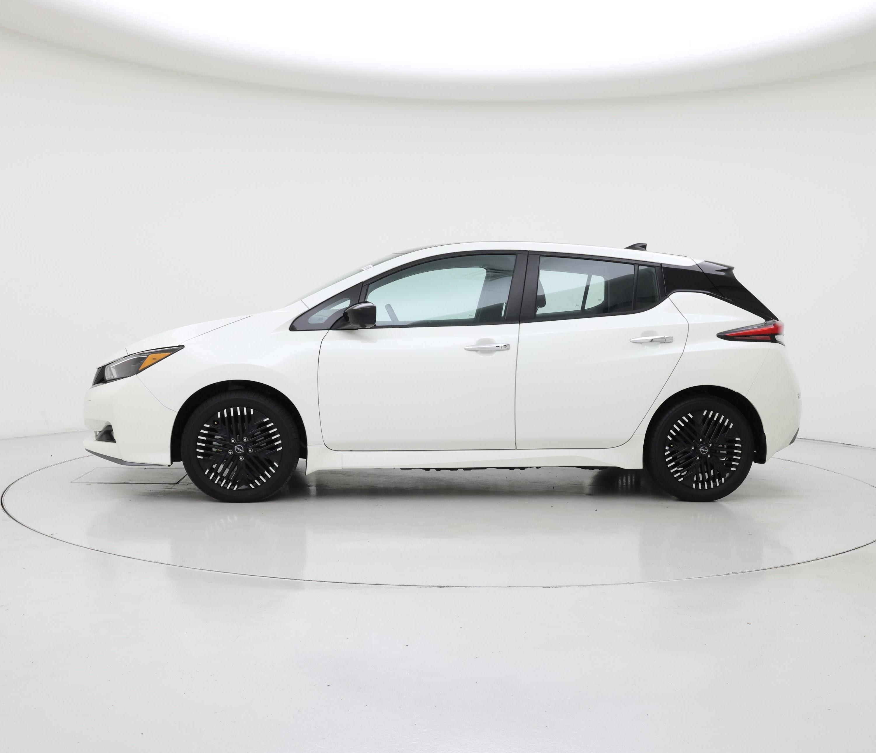 Thumbnail: 2024 Nissan Leaf - 3