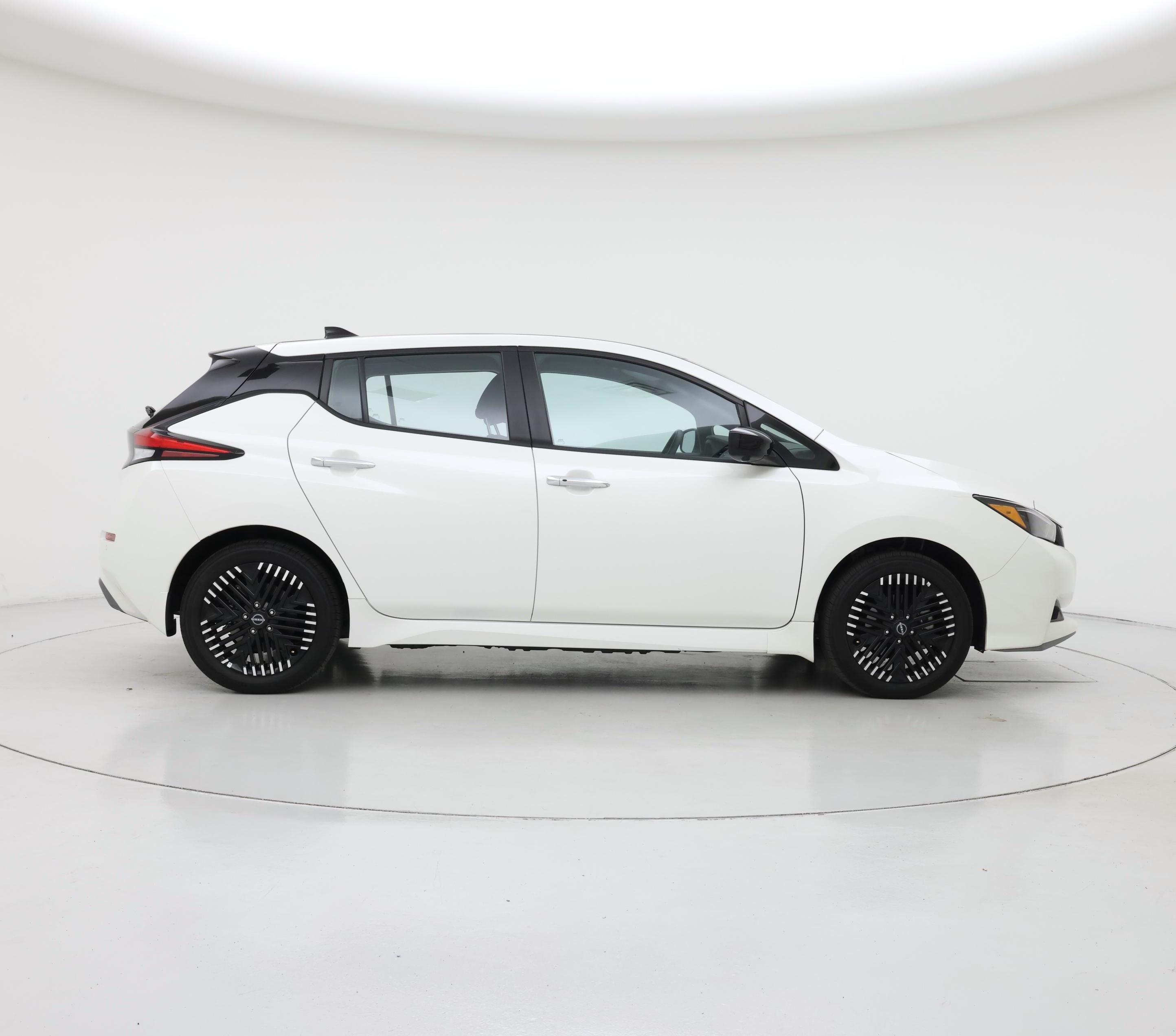 Thumbnail: 2024 Nissan Leaf - 7