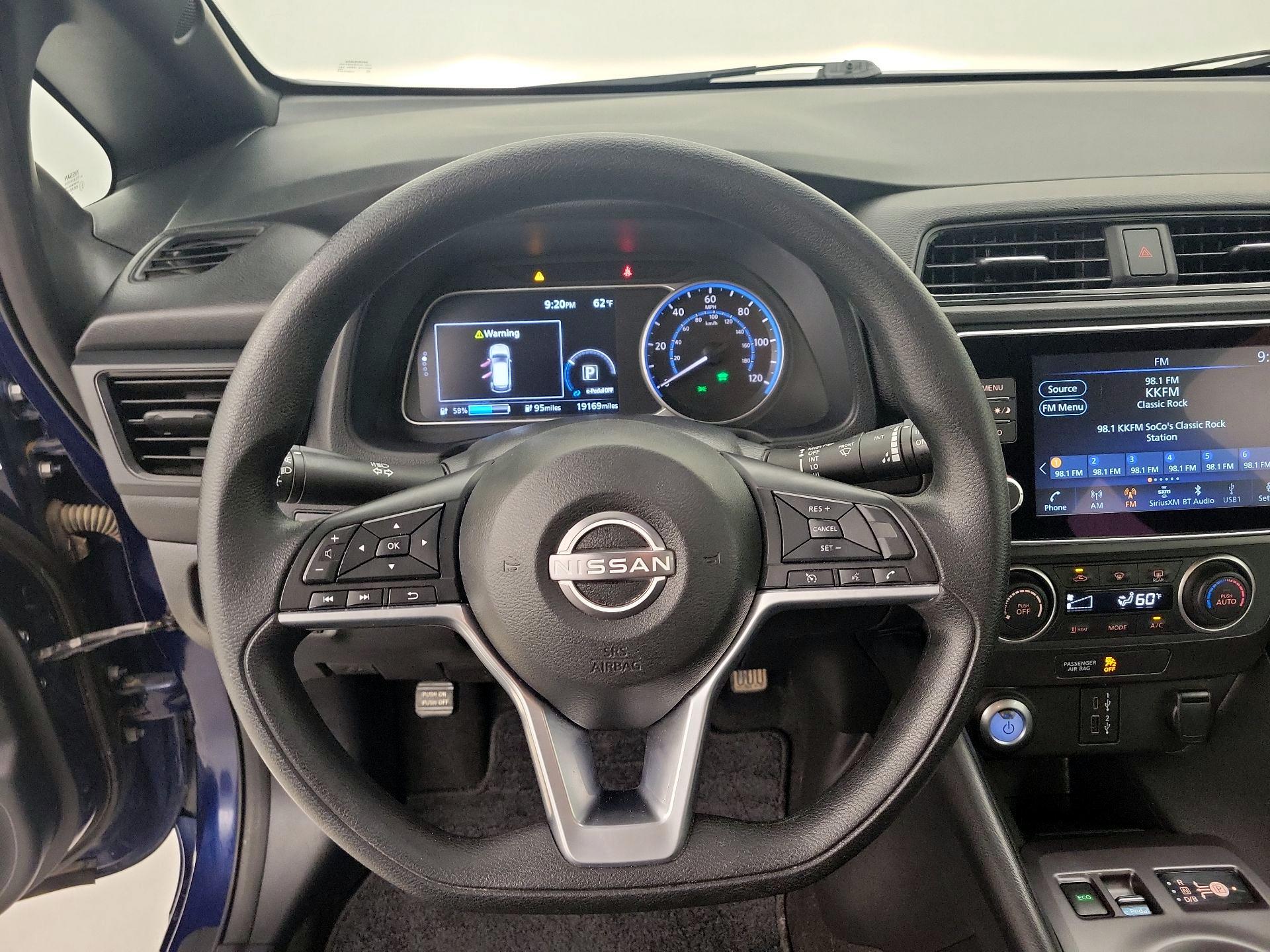 Thumbnail: 2025 Nissan Leaf - 10