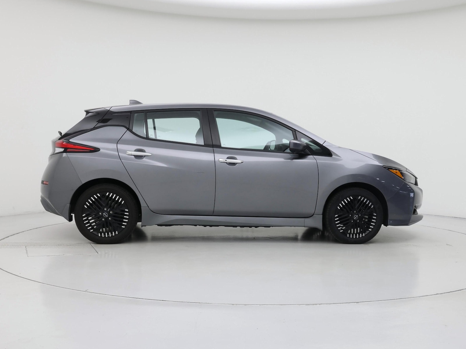 2024 Nissan LEAF SV PLUS - Photo 8