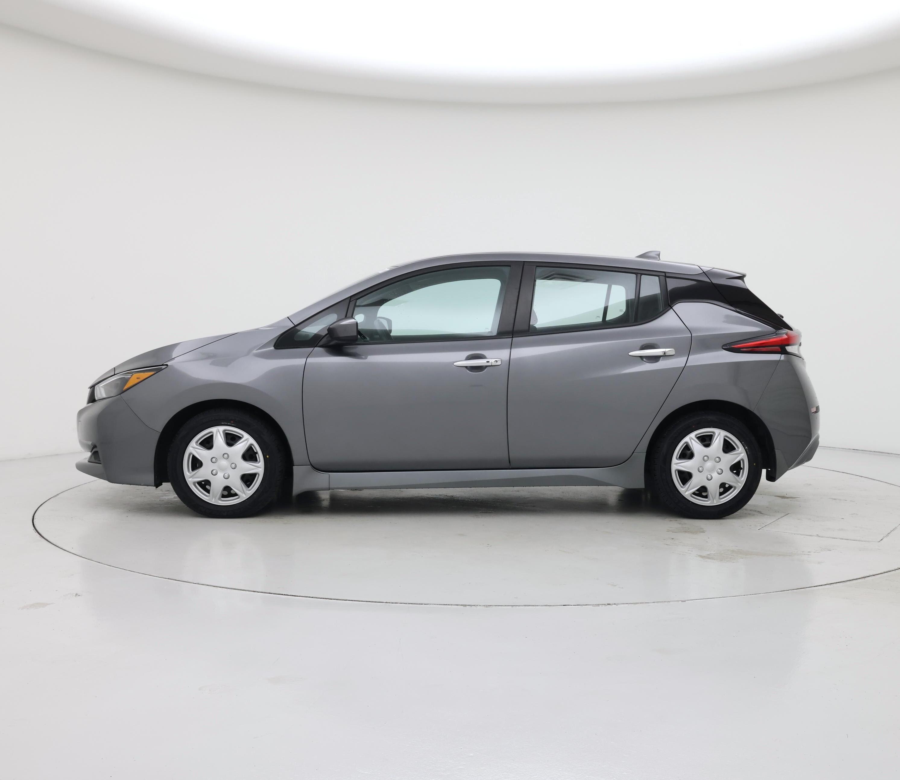 Thumbnail: 2024 Nissan Leaf - 3