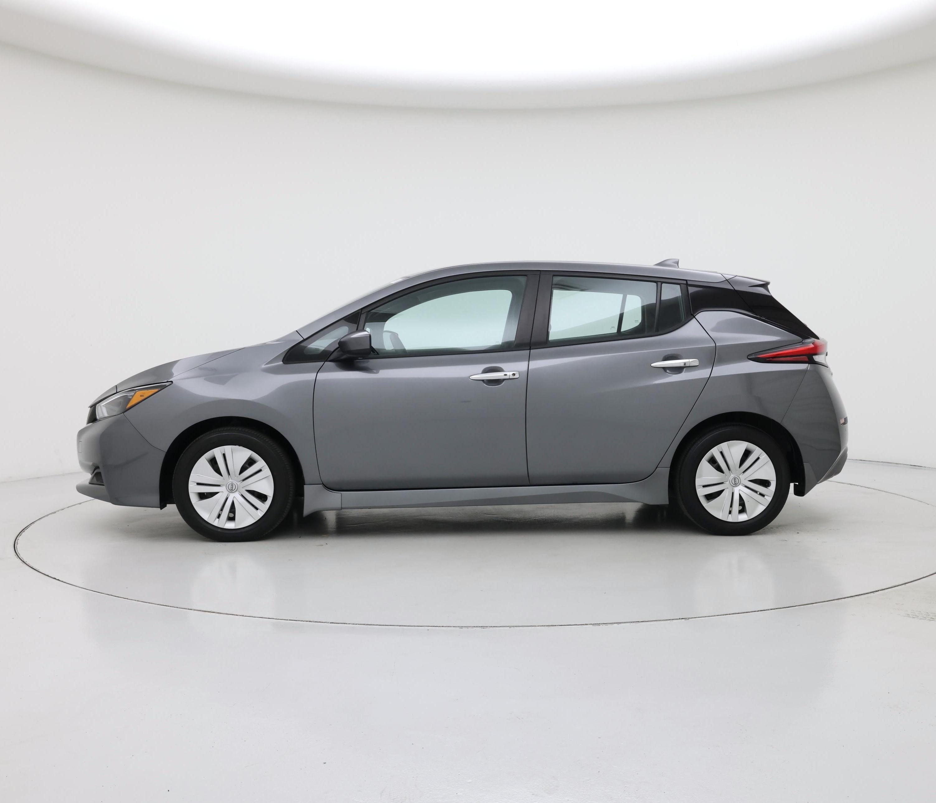 Thumbnail: 2025 Nissan Leaf - 3