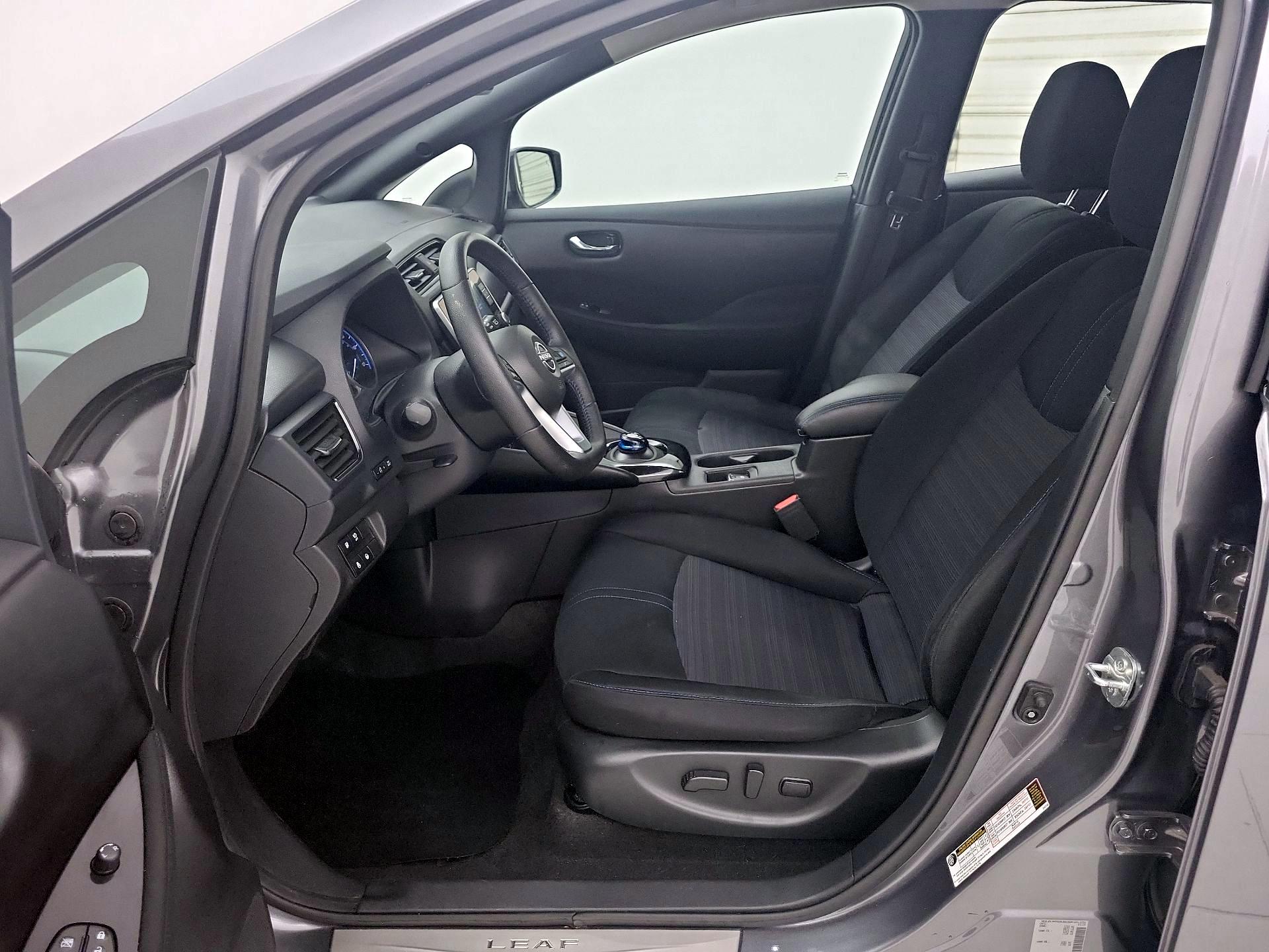 Thumbnail: 2025 Nissan Leaf - 11