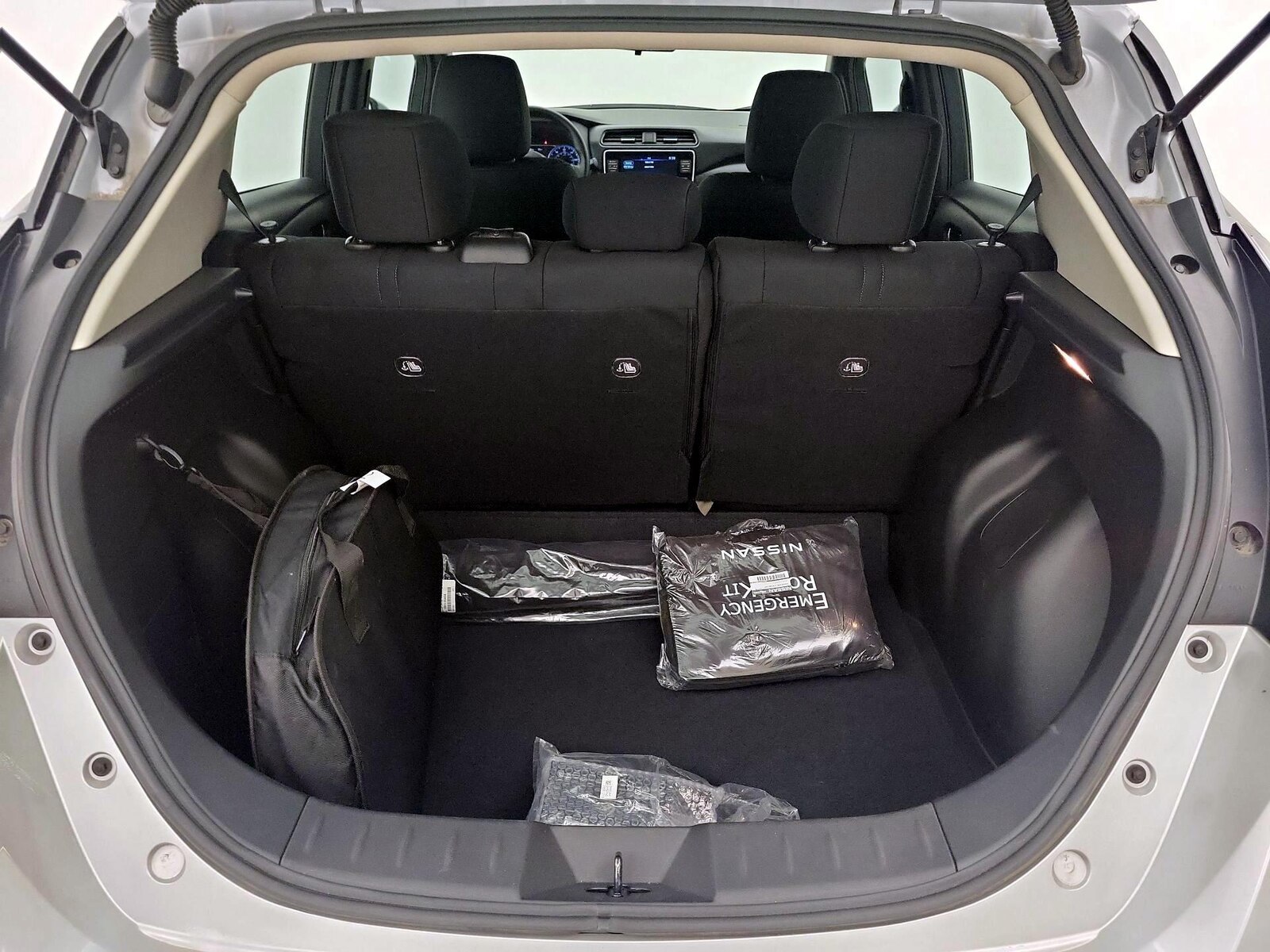 2024 Nissan LEAF S - Photo 21