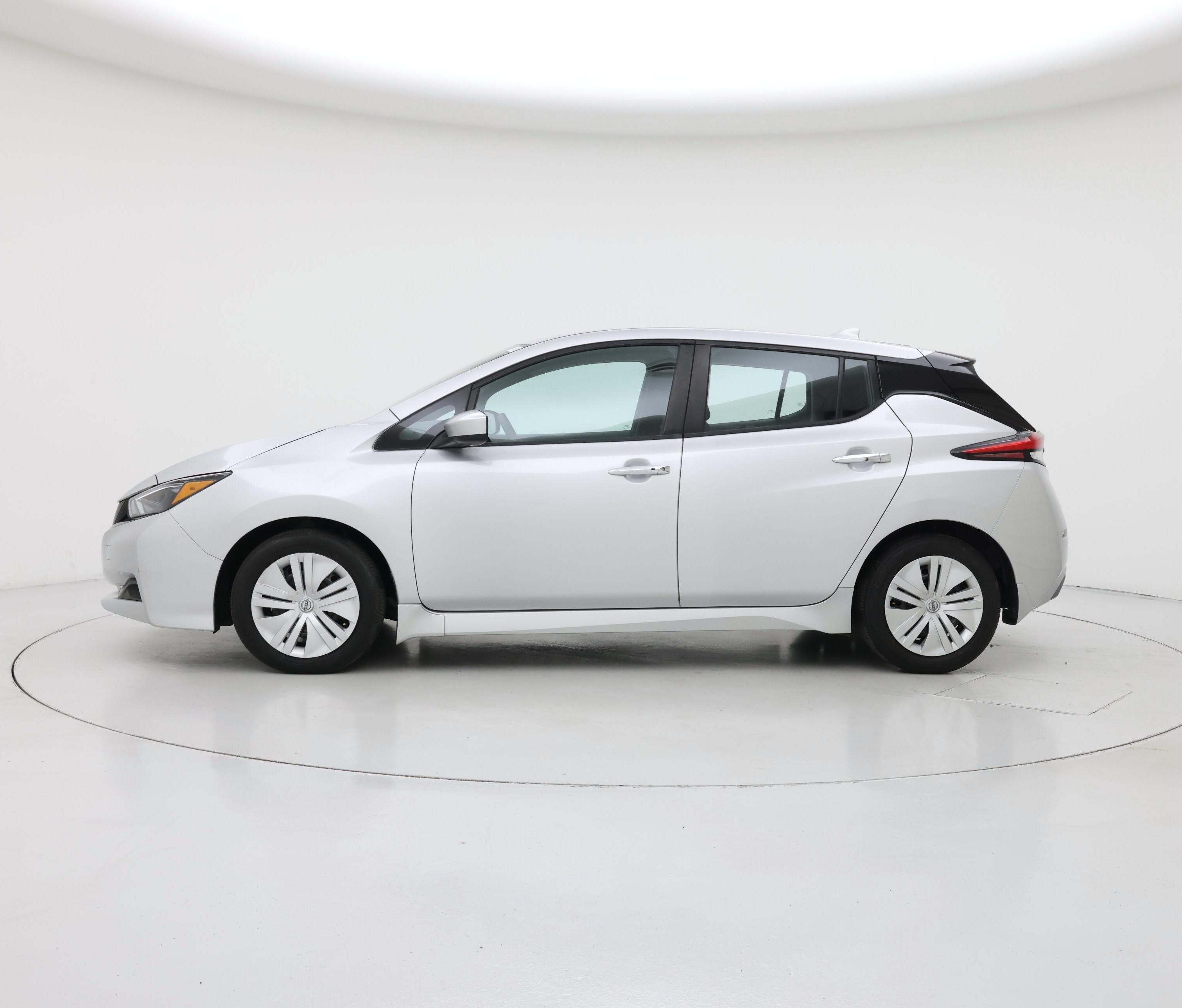 Thumbnail: 2024 Nissan Leaf - 3