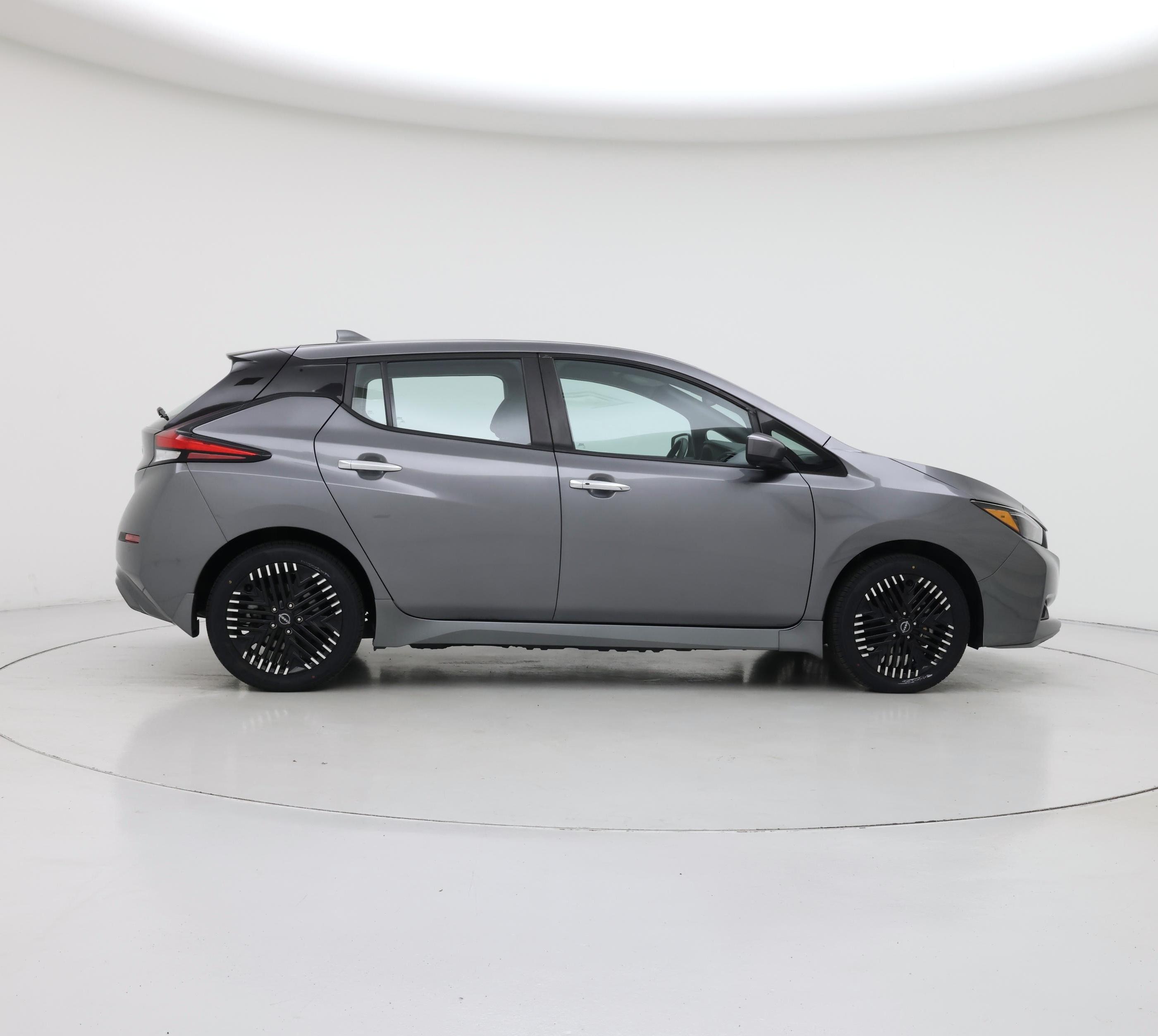 Thumbnail: 2024 Nissan Leaf - 7