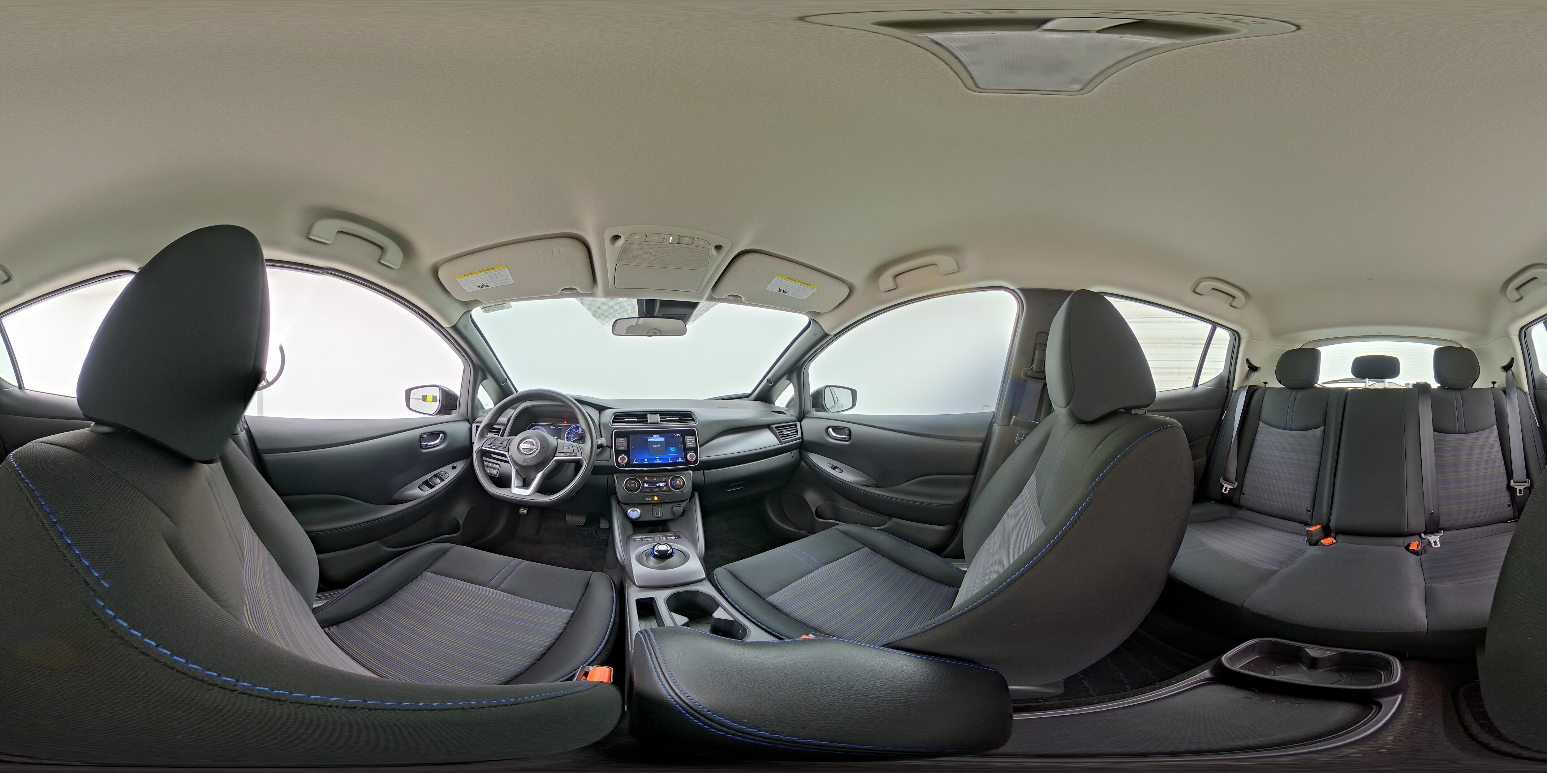 2025 Nissan Leaf S - Photo 24