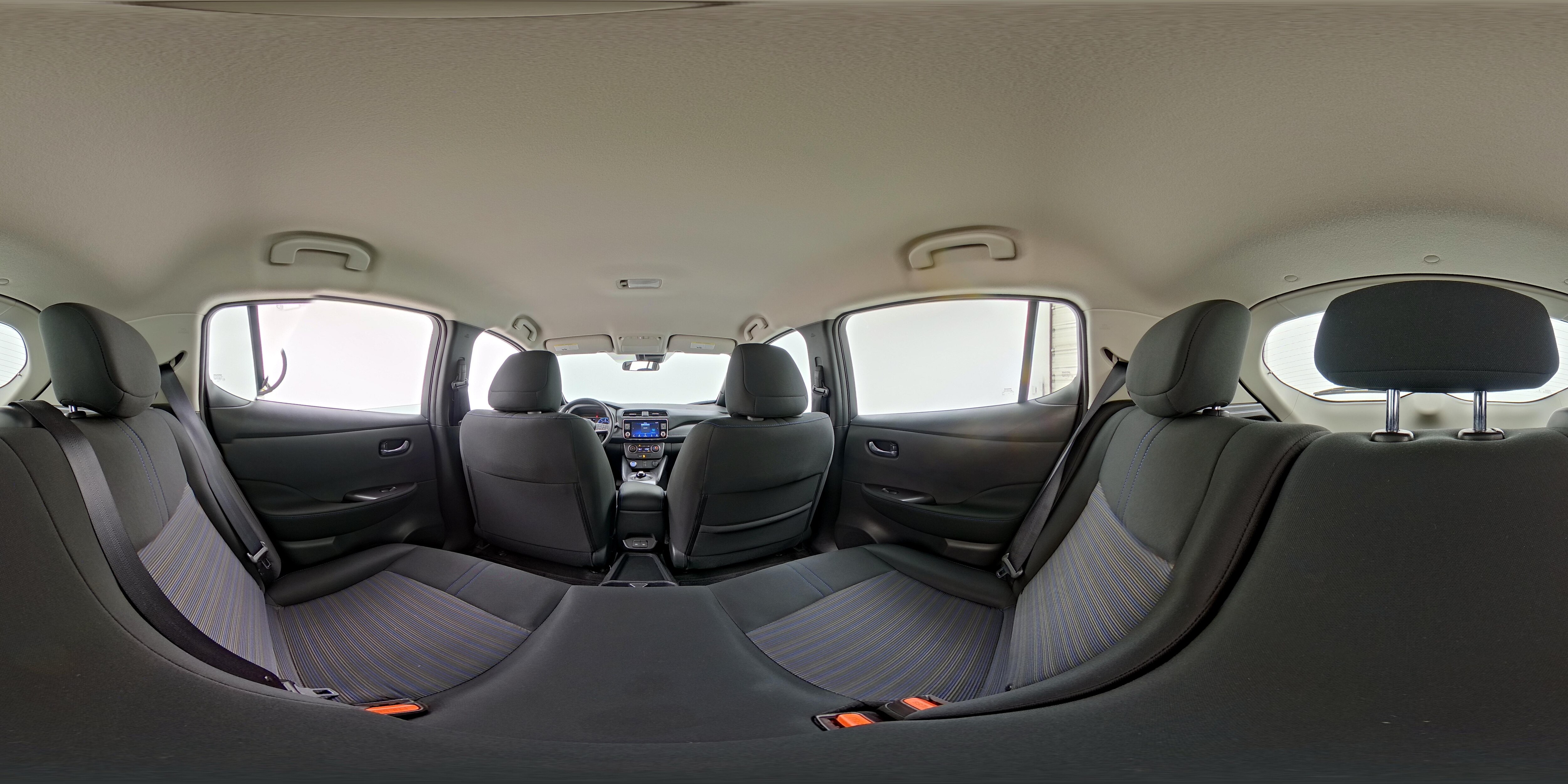 2025 Nissan Leaf S - Photo 25