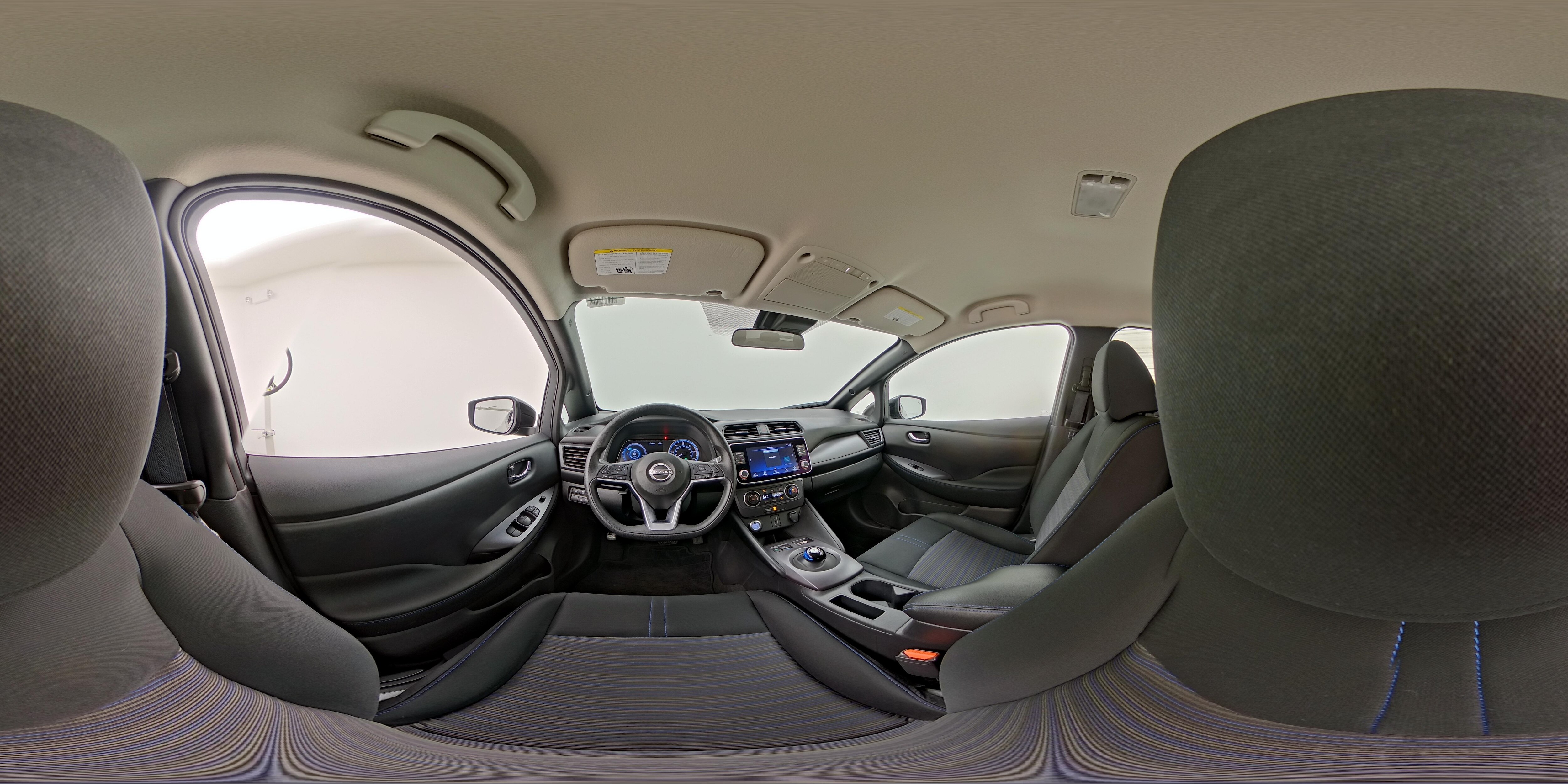 2025 Nissan Leaf S - Photo 26