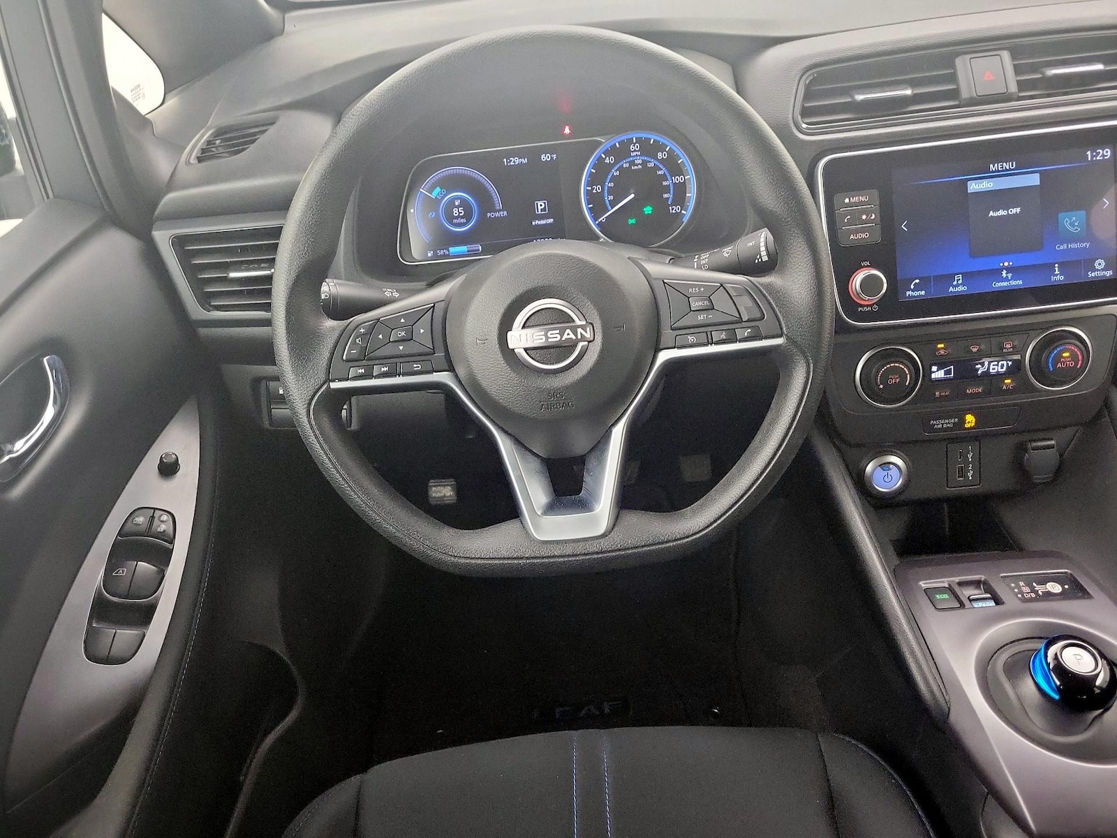 2025 Nissan Leaf S - Photo 11