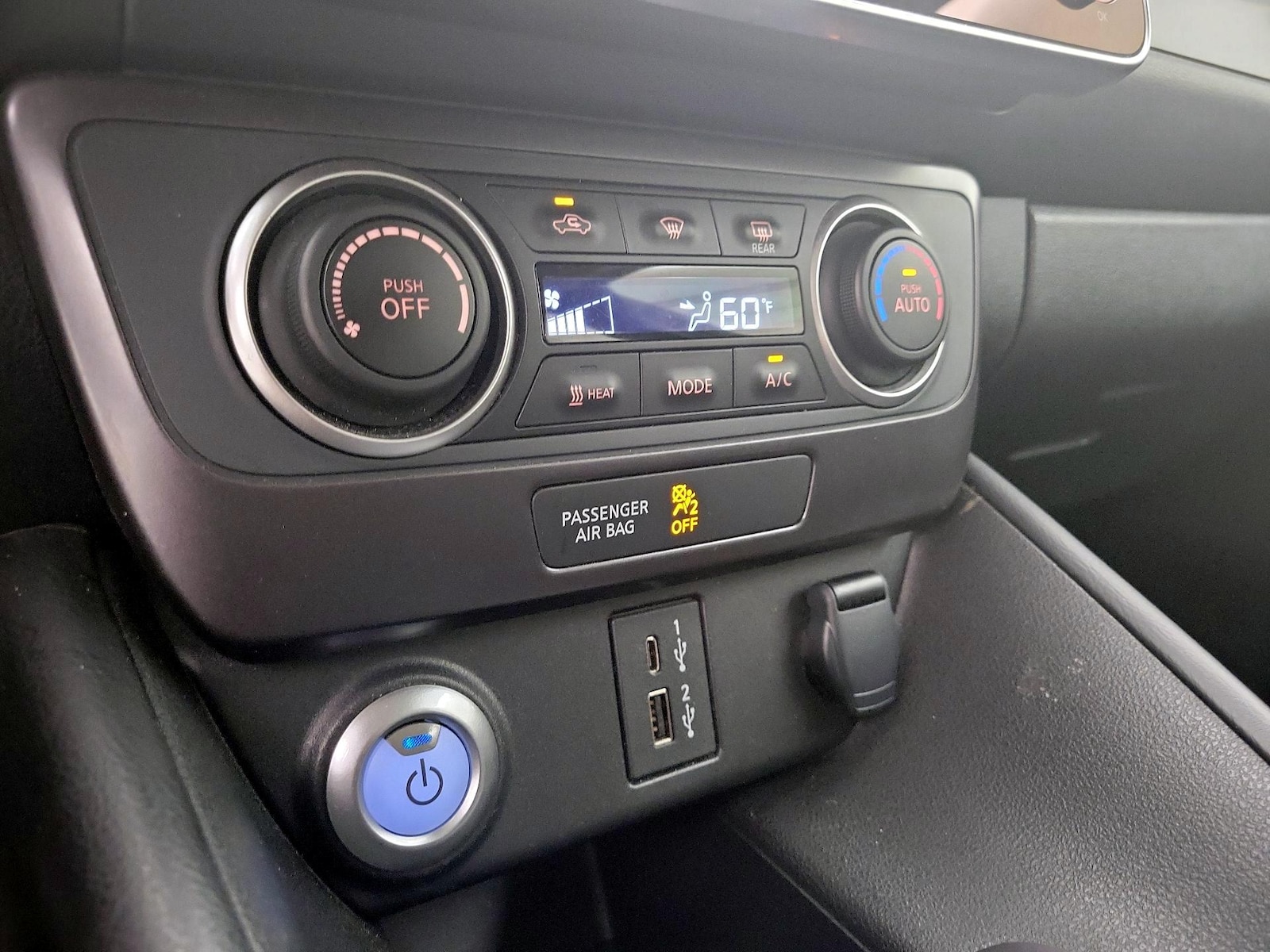 2025 Nissan Leaf S - Photo 17
