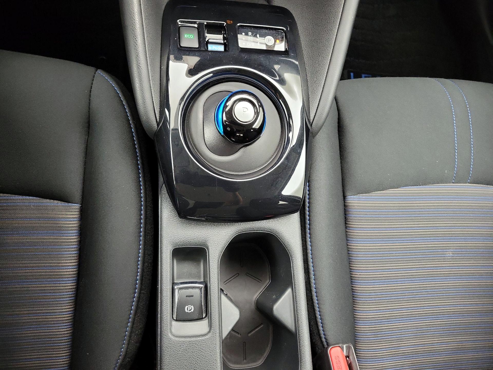 Thumbnail: 2024 Nissan Leaf - 18
