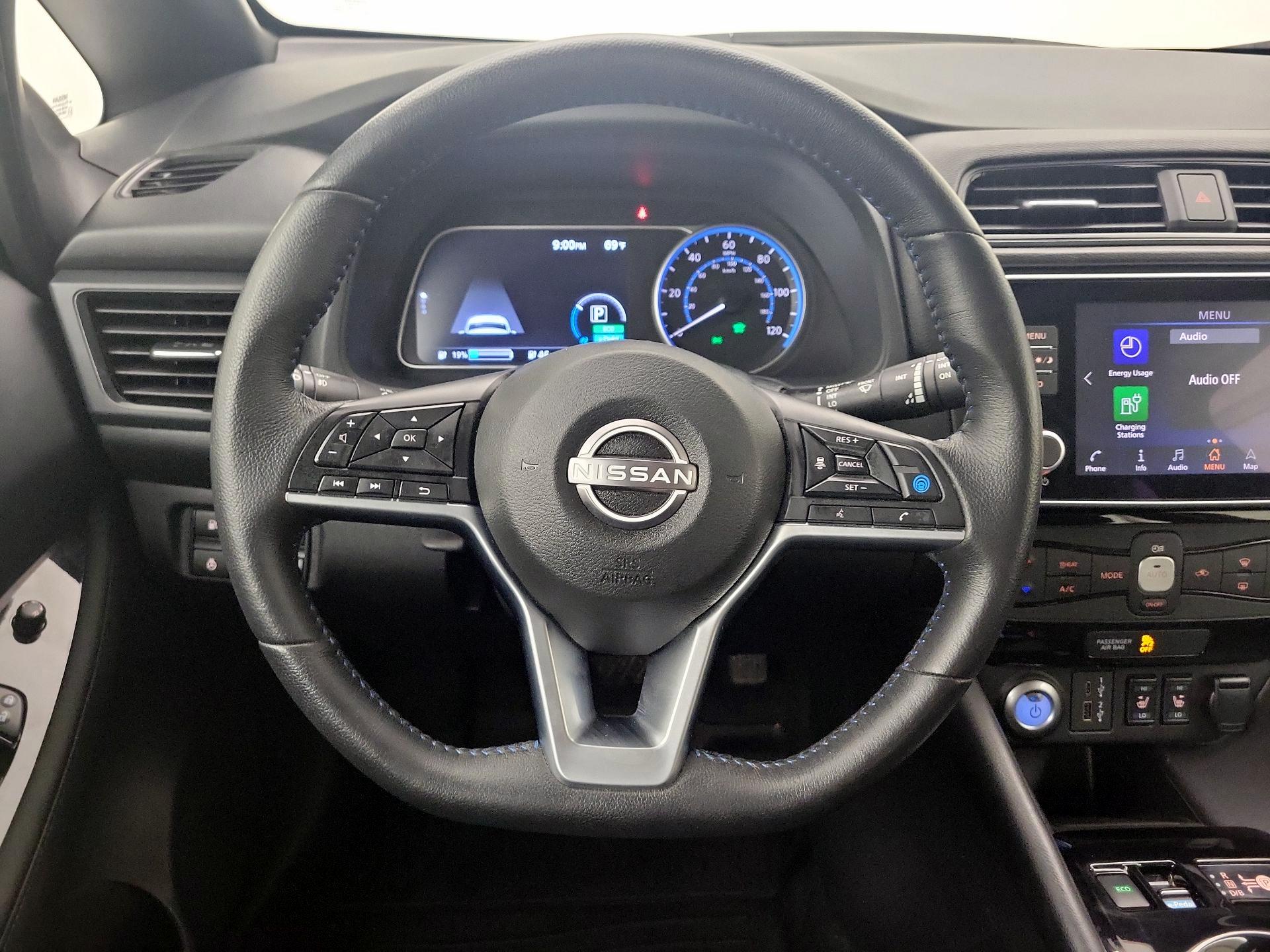 Thumbnail: 2025 Nissan Leaf - 10