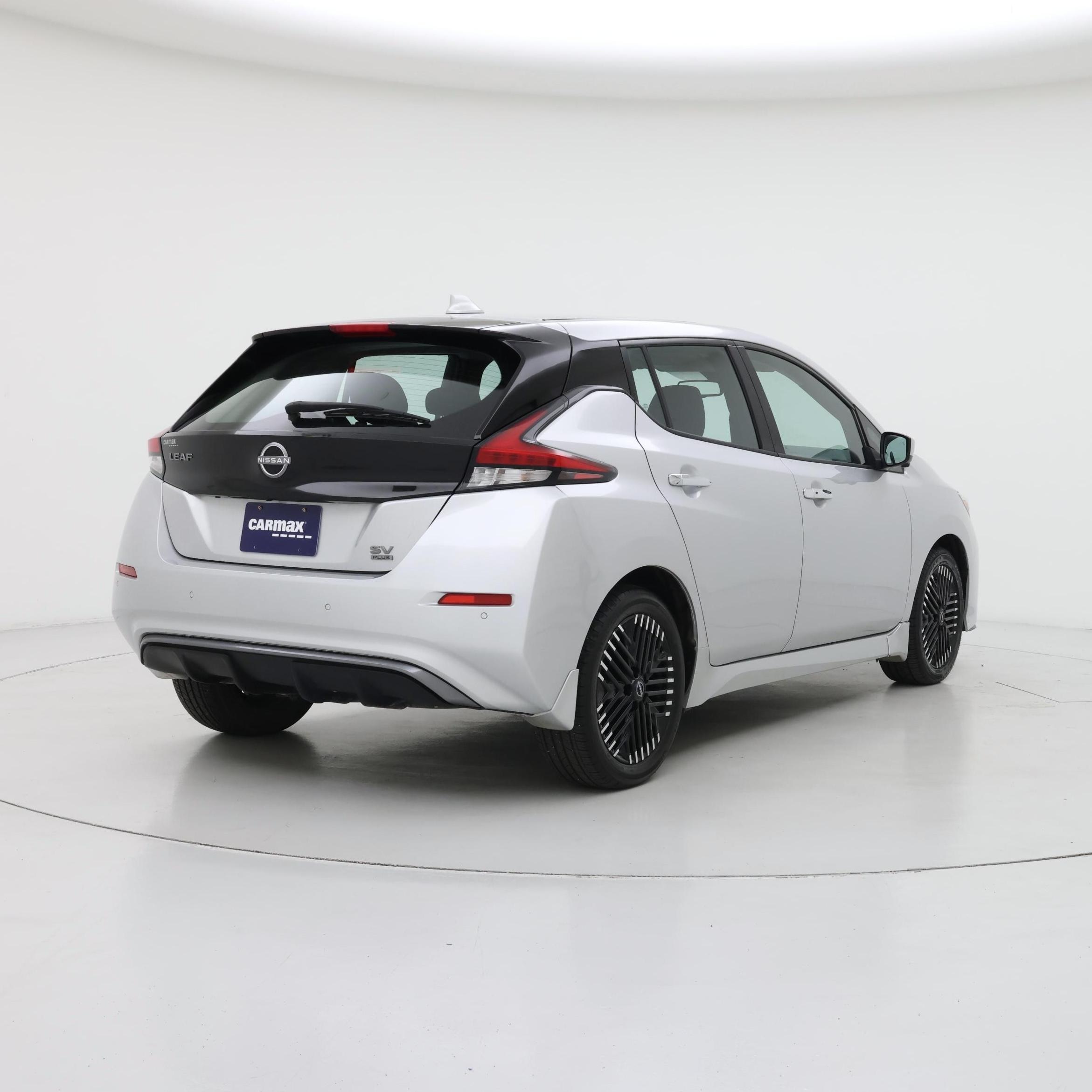 Thumbnail: 2025 Nissan Leaf - 8