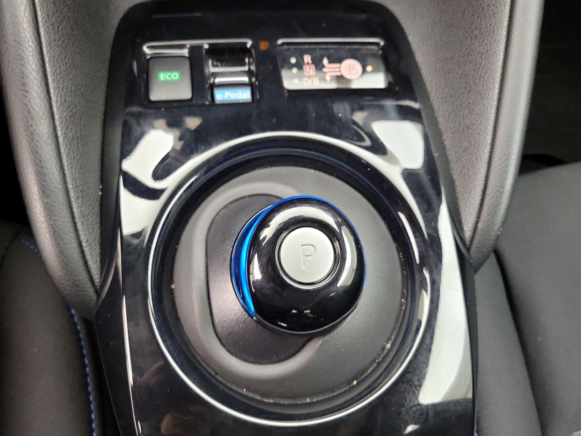 Thumbnail: 2024 Nissan Leaf - 17