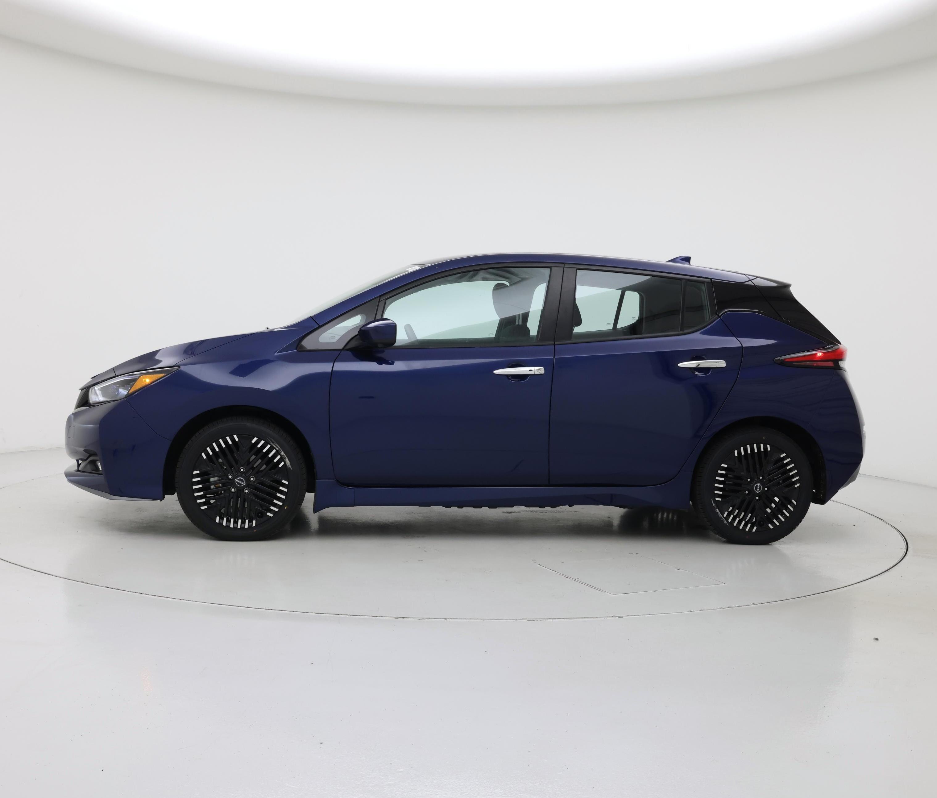 Thumbnail: 2024 Nissan Leaf - 3