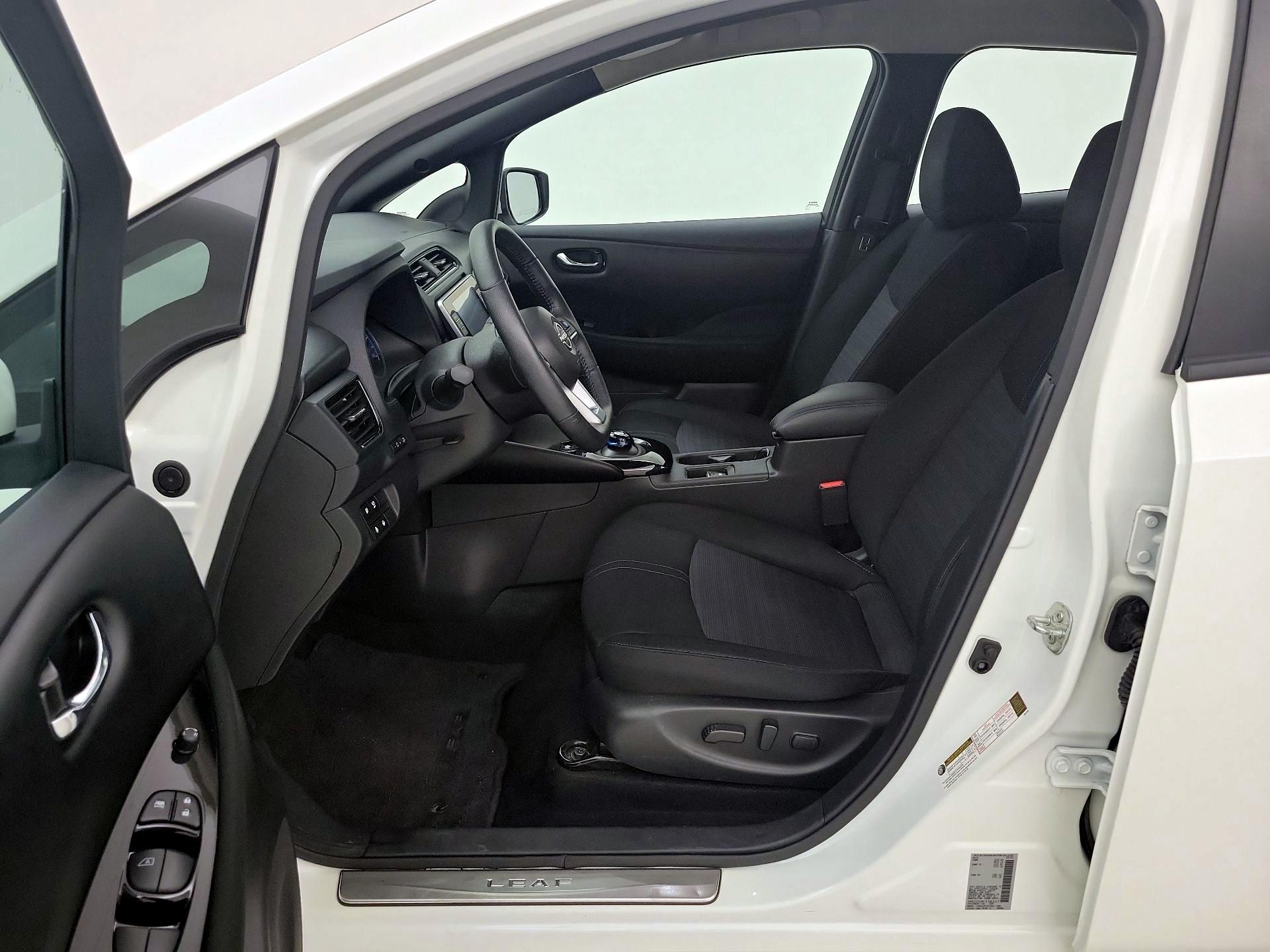 Thumbnail: 2024 Nissan Leaf - 11