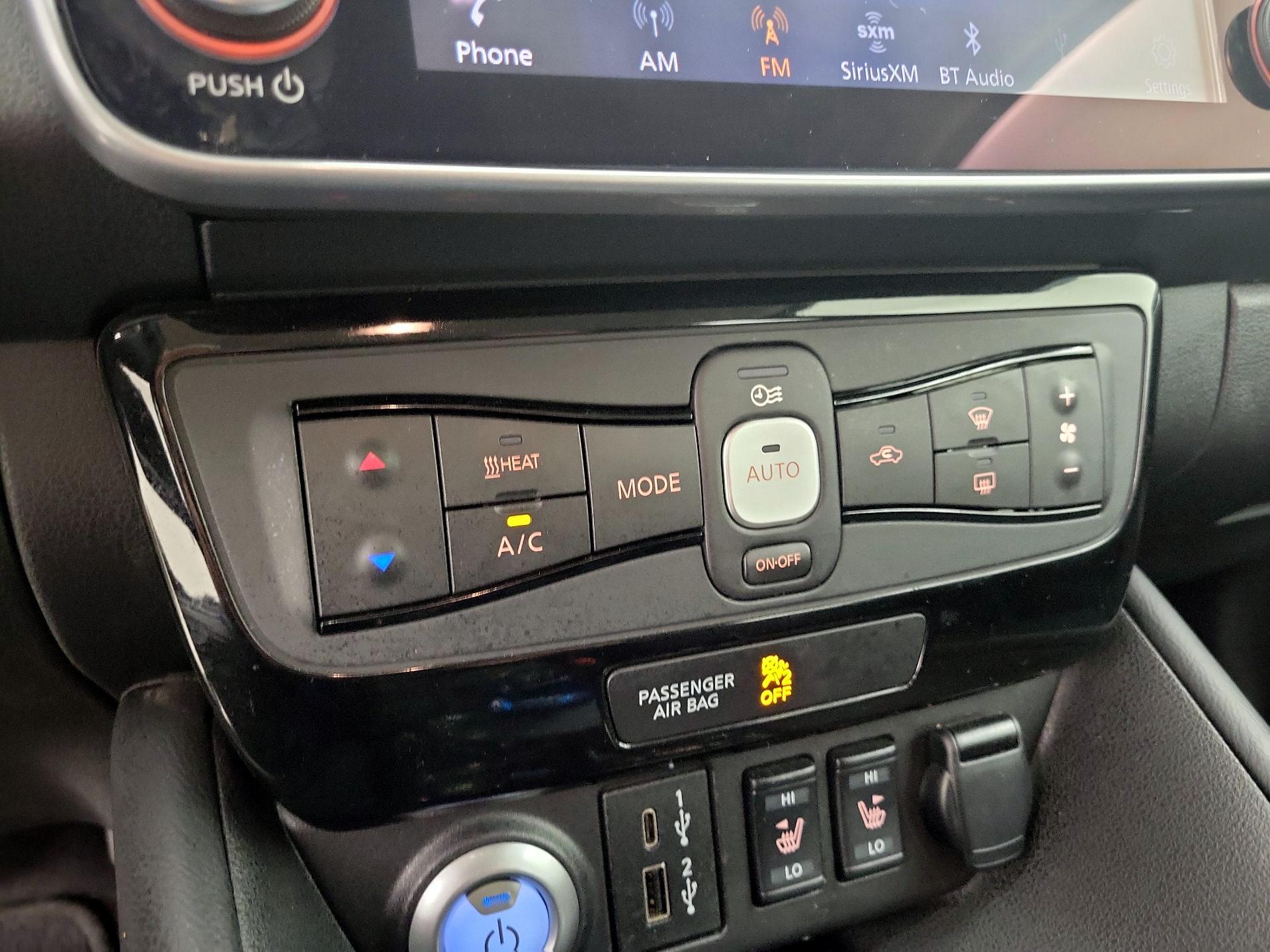 Thumbnail: 2024 Nissan Leaf - 17