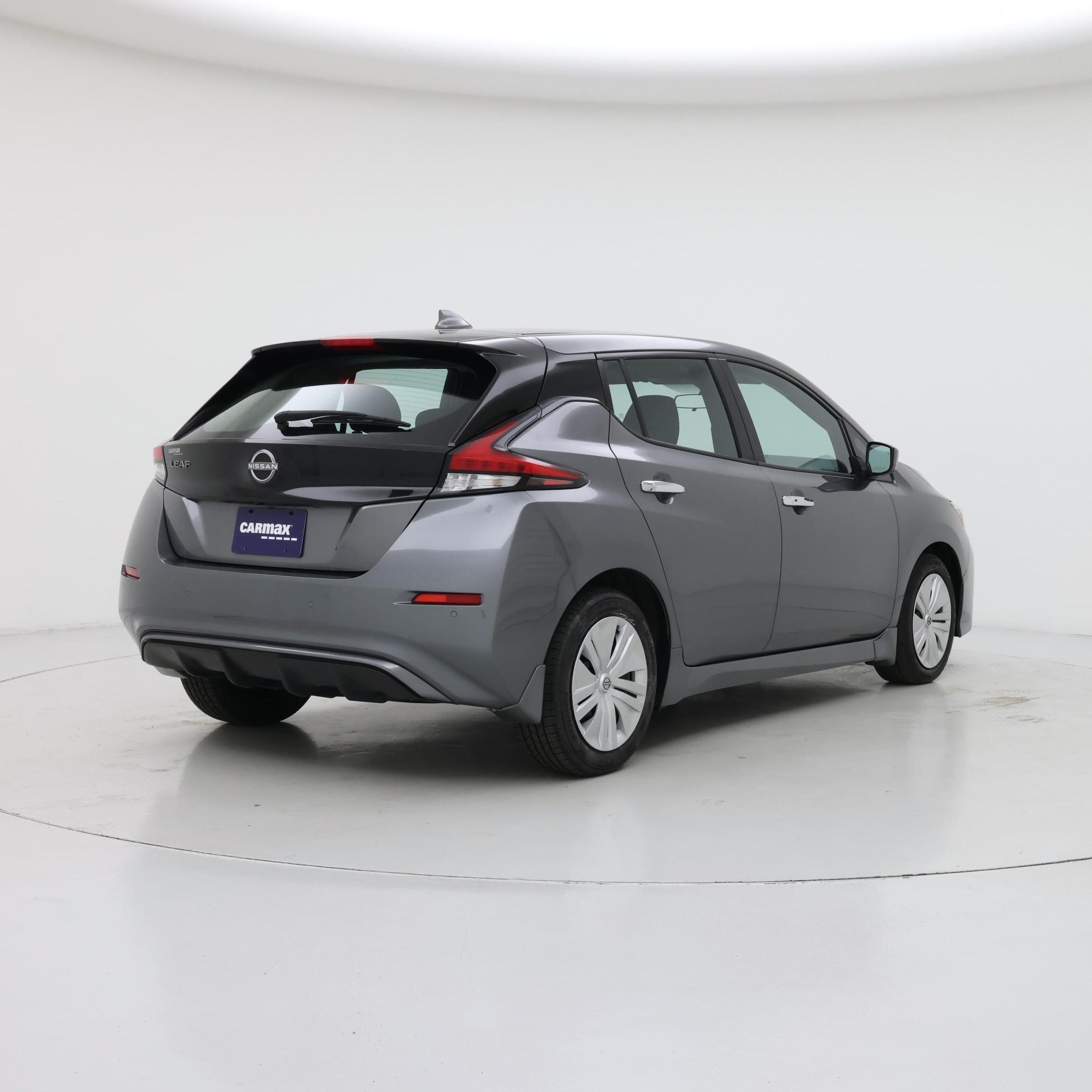 Thumbnail: 2025 Nissan Leaf - 8