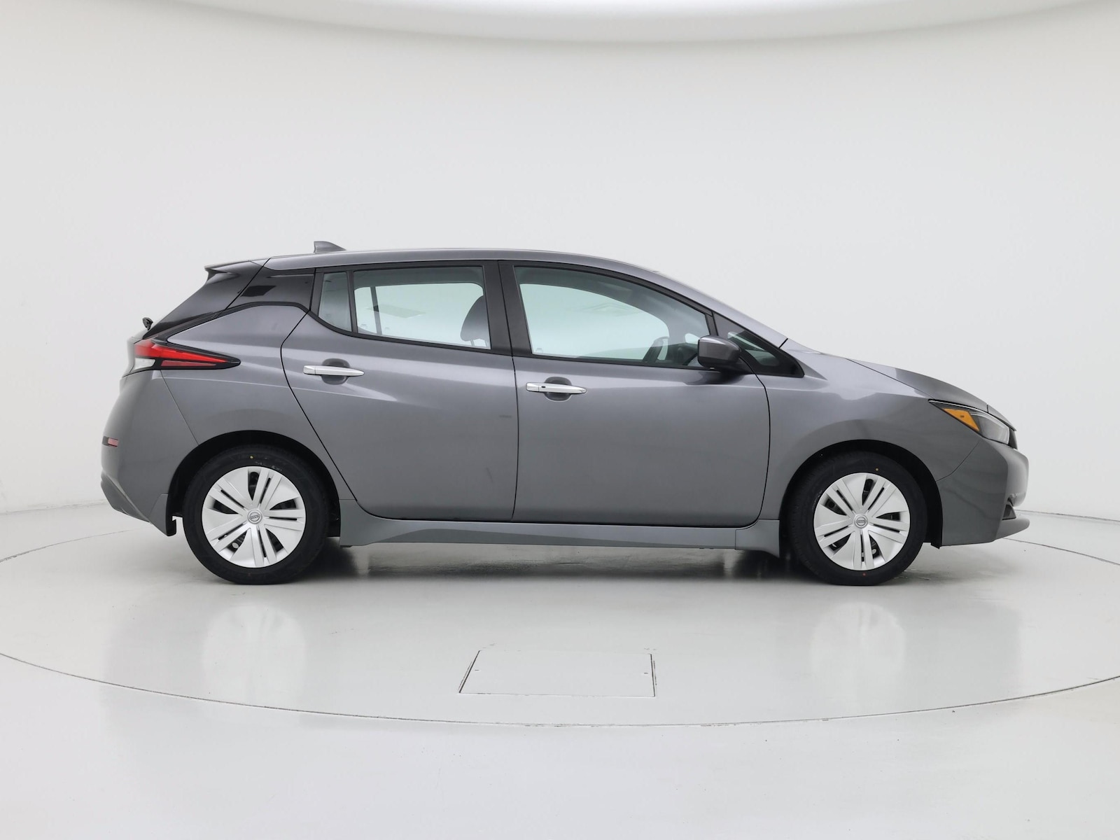 2024 Nissan LEAF S - Photo 8