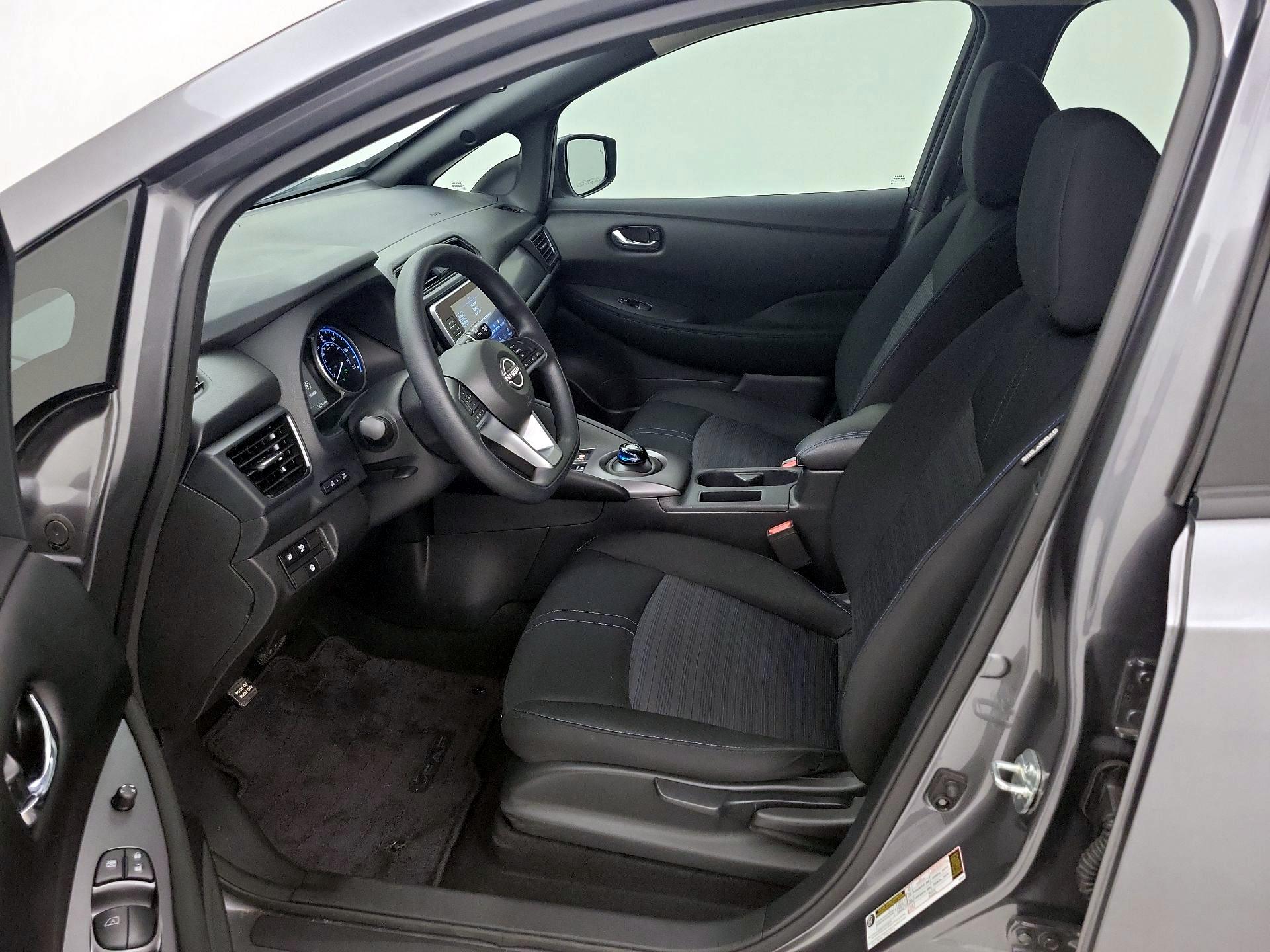 Thumbnail: 2024 Nissan Leaf - 11