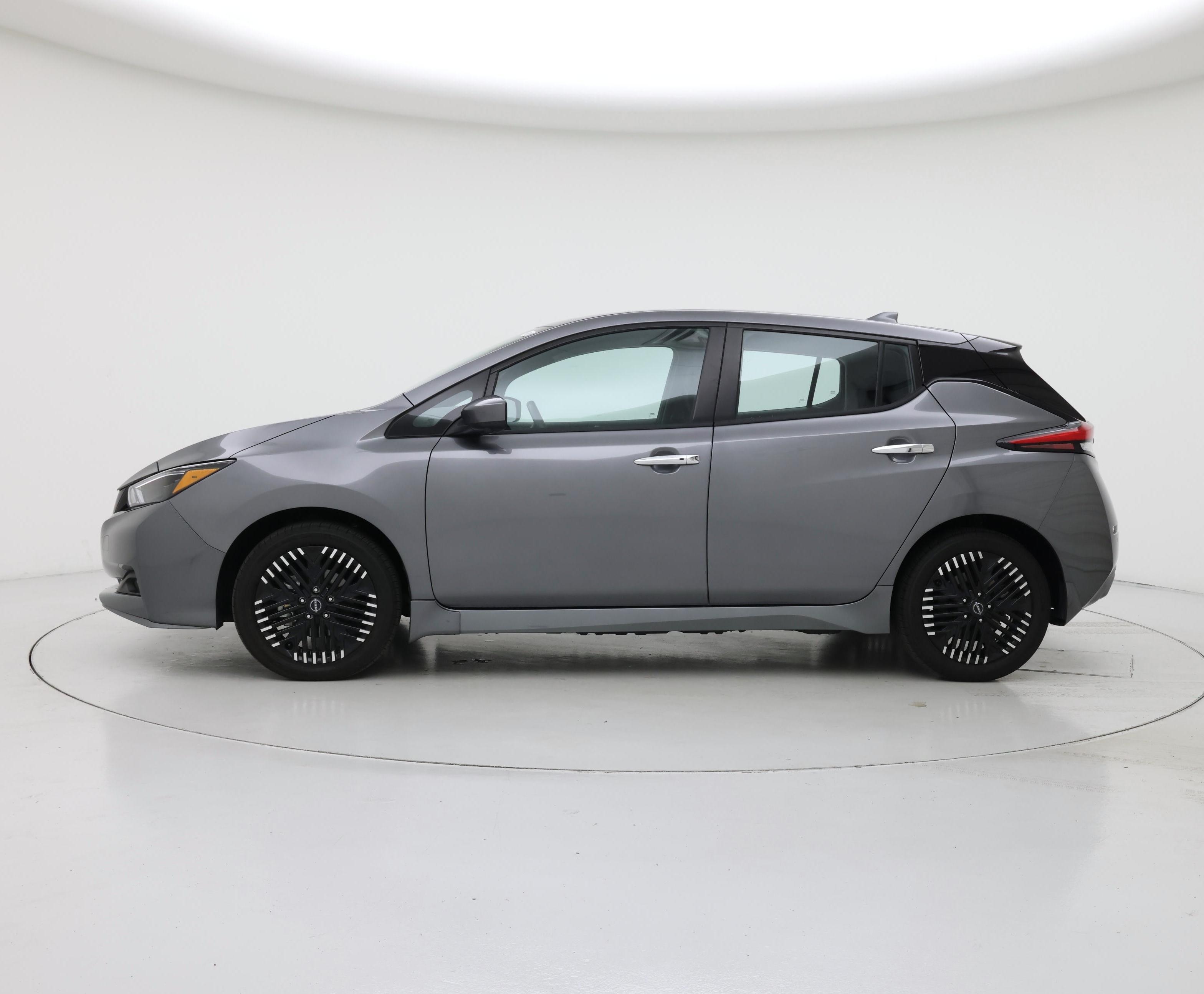 Thumbnail: 2024 Nissan Leaf - 3