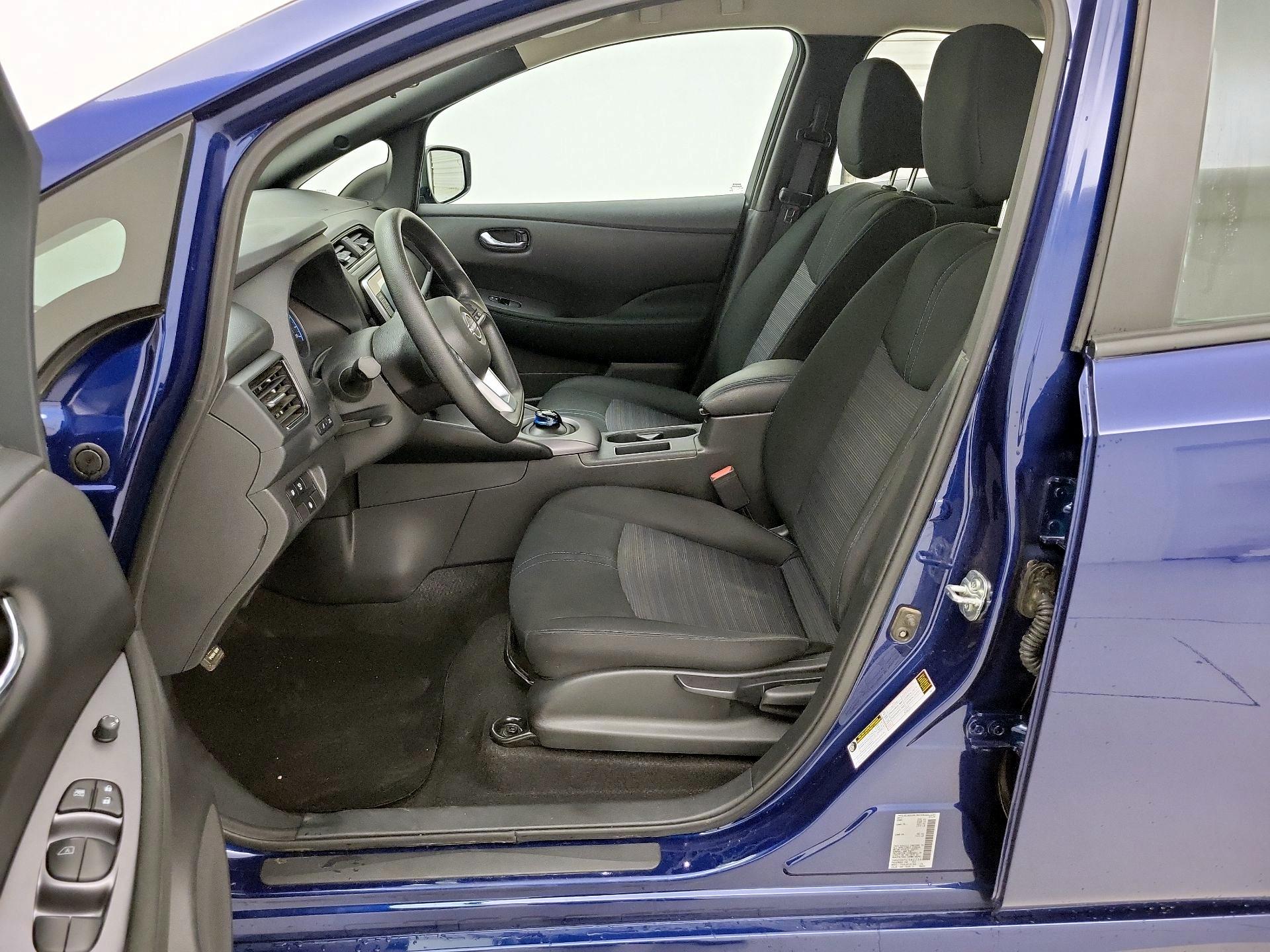 Thumbnail: 2025 Nissan Leaf - 11