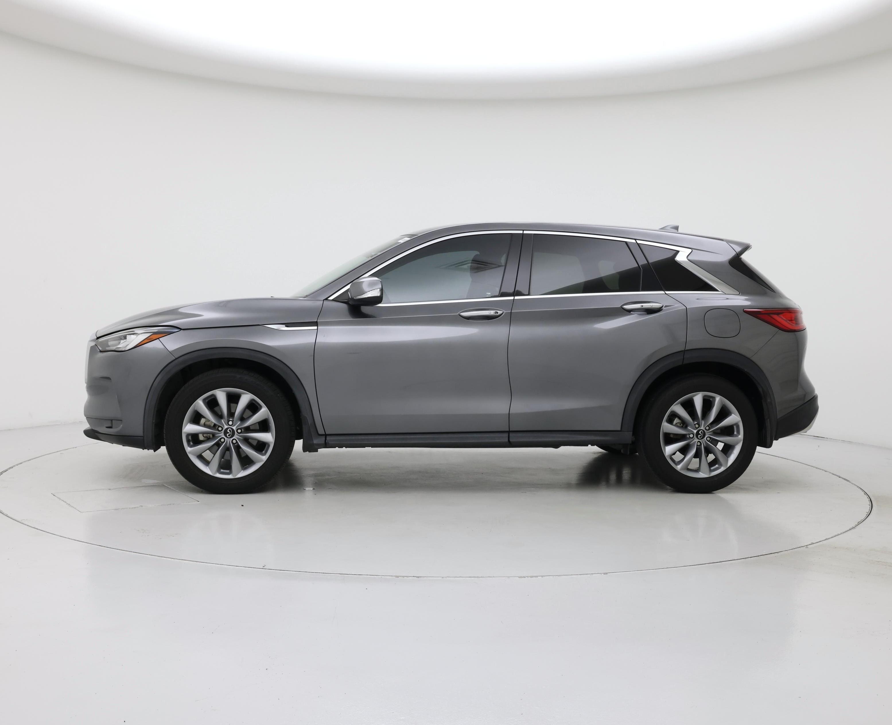 Thumbnail: 2022 INFINITI QX50 - 3