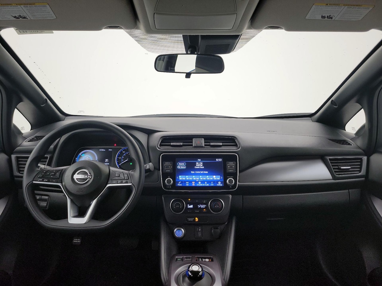 2025 Nissan Leaf S - Photo 10