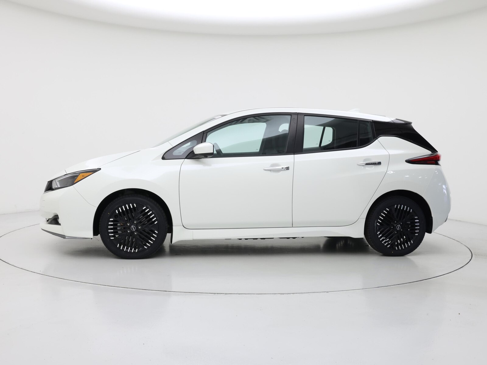2024 Nissan LEAF SV PLUS - Photo 4