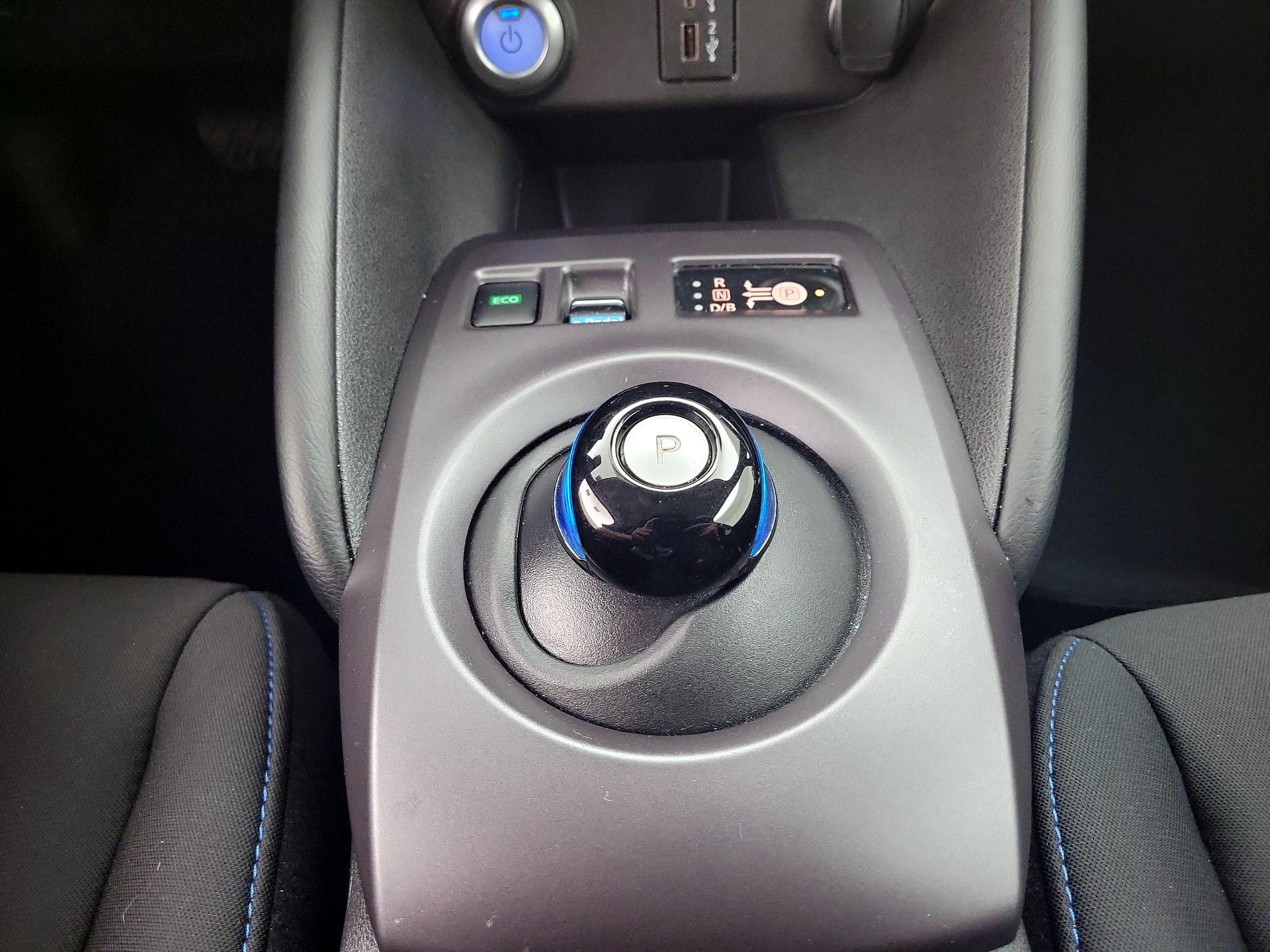 Thumbnail: 2024 Nissan Leaf - 17