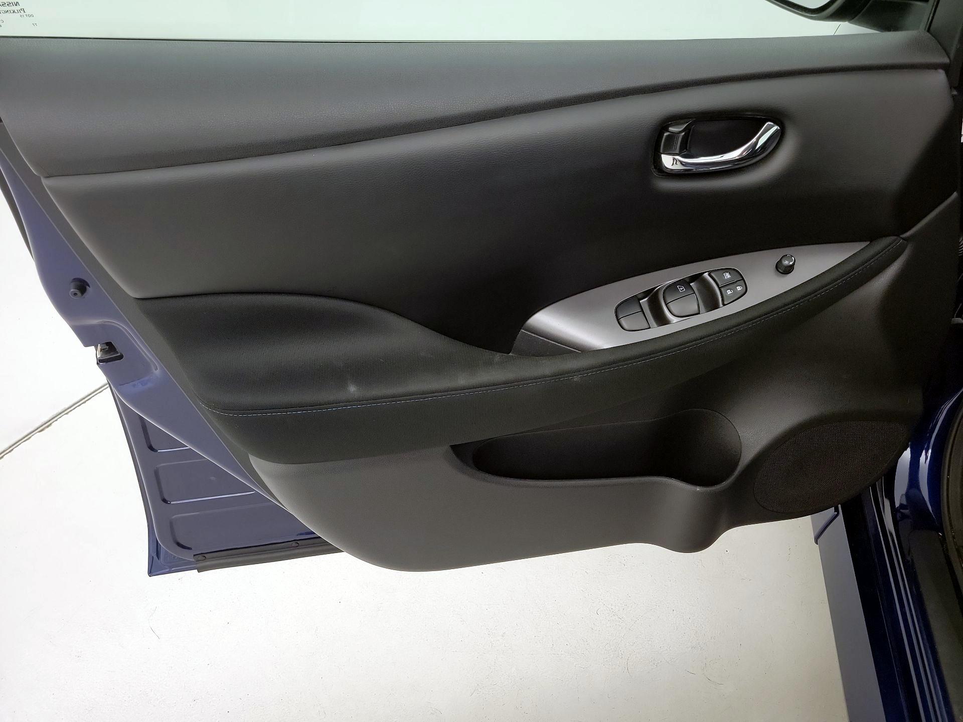 Thumbnail: 2024 Nissan Leaf - 12
