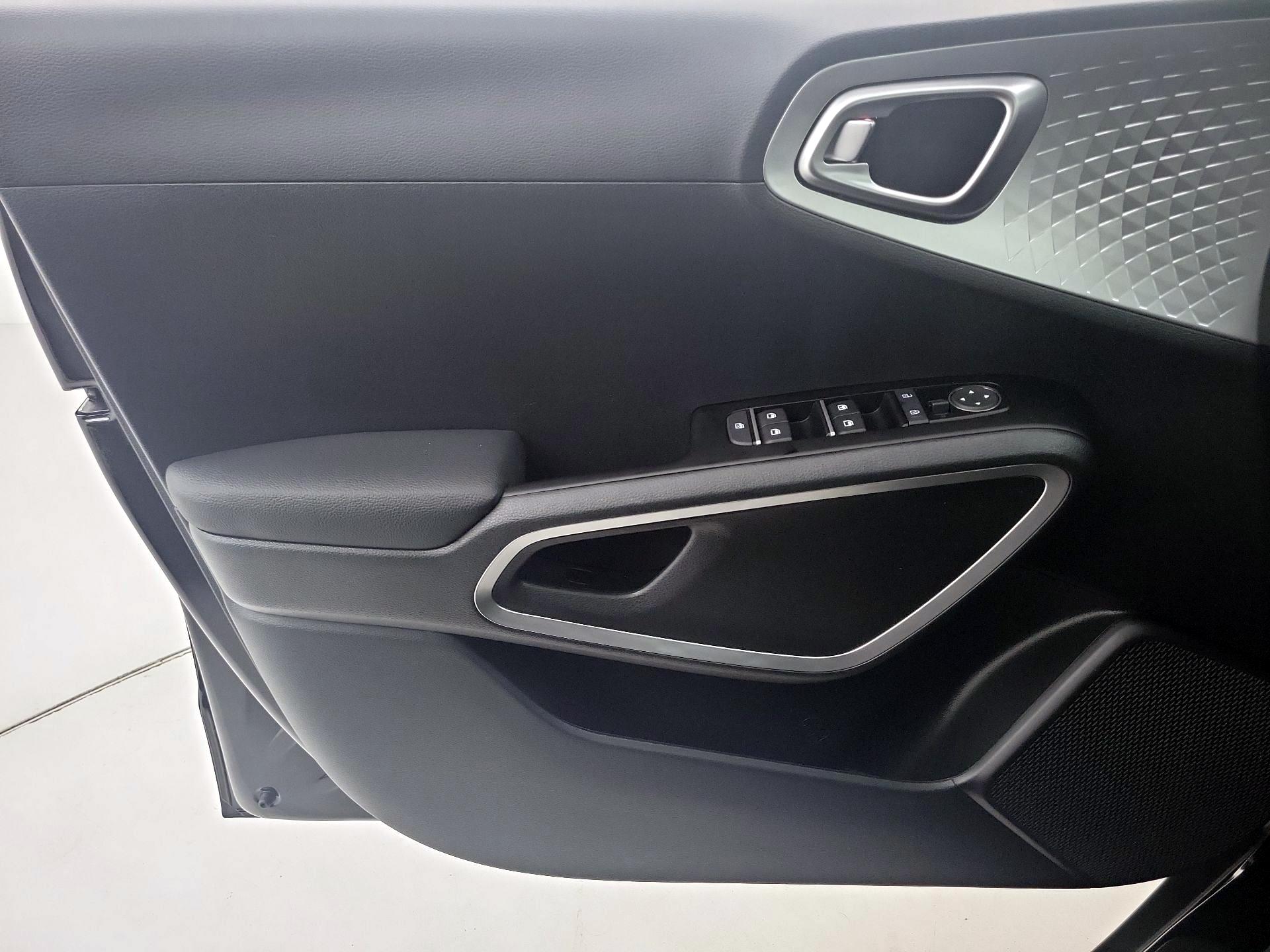 Thumbnail: 2025 Kia Soul - 12