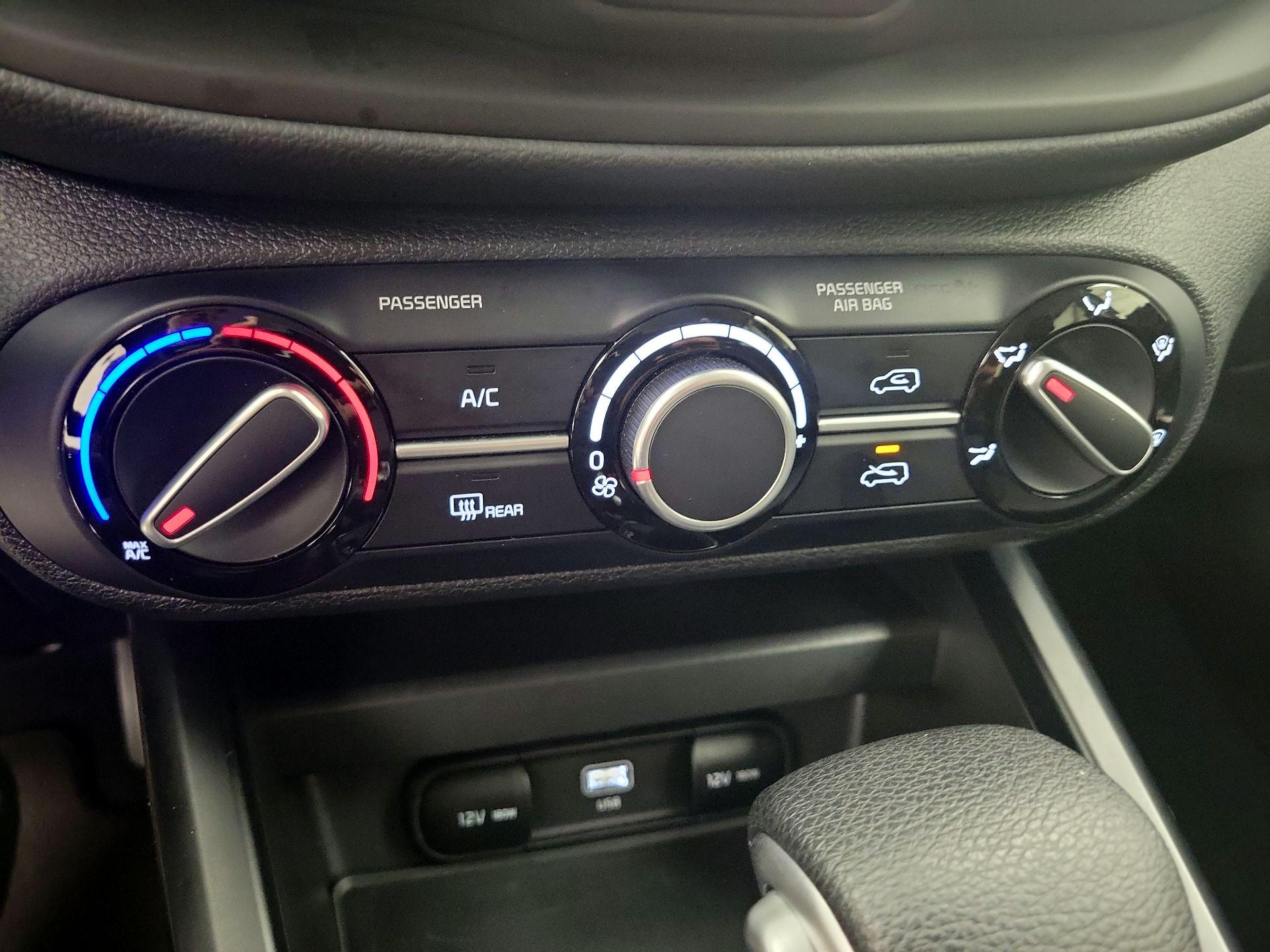 Thumbnail: 2025 Kia Soul - 16