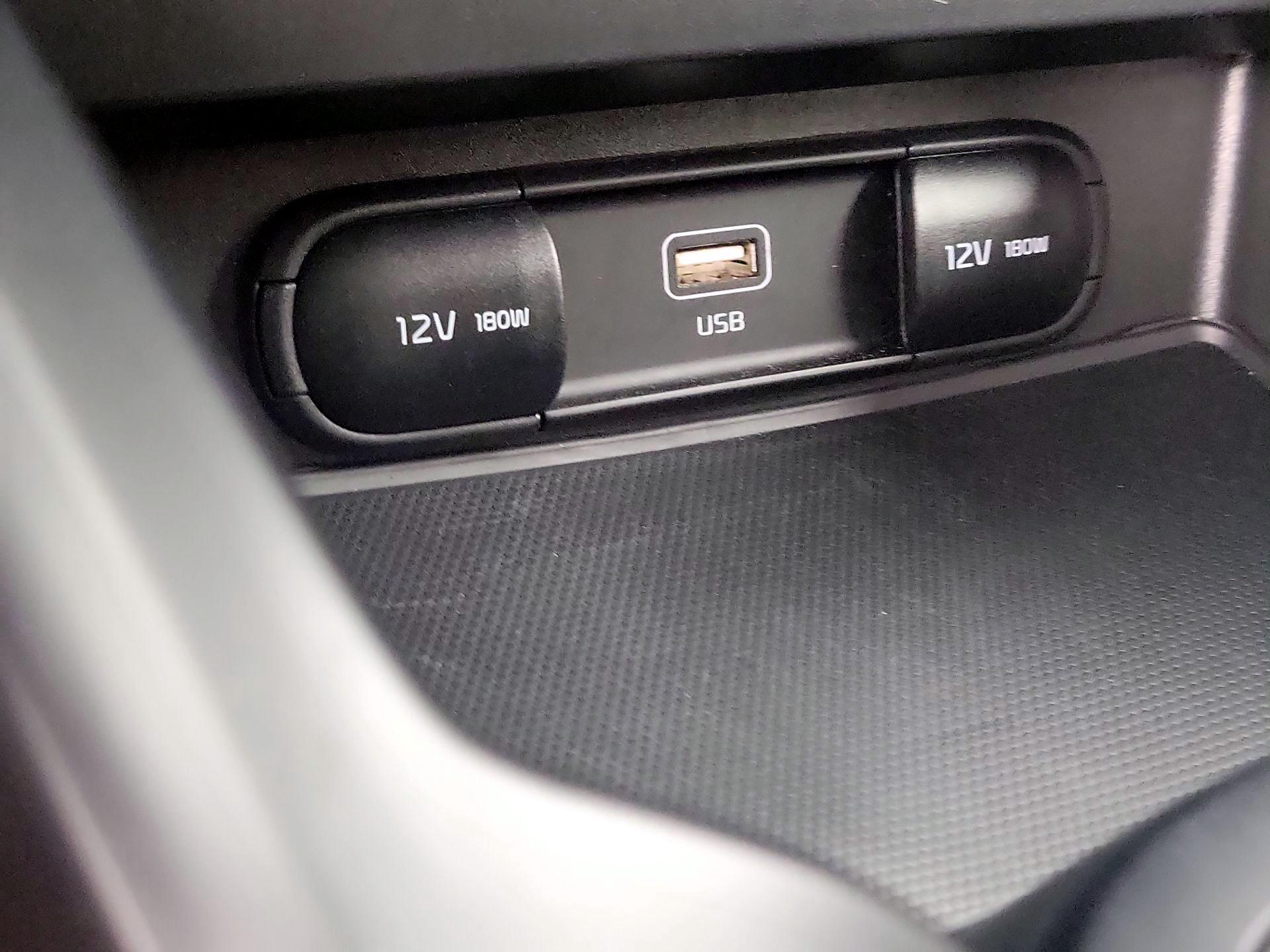 Thumbnail: 2025 Kia Soul - 18
