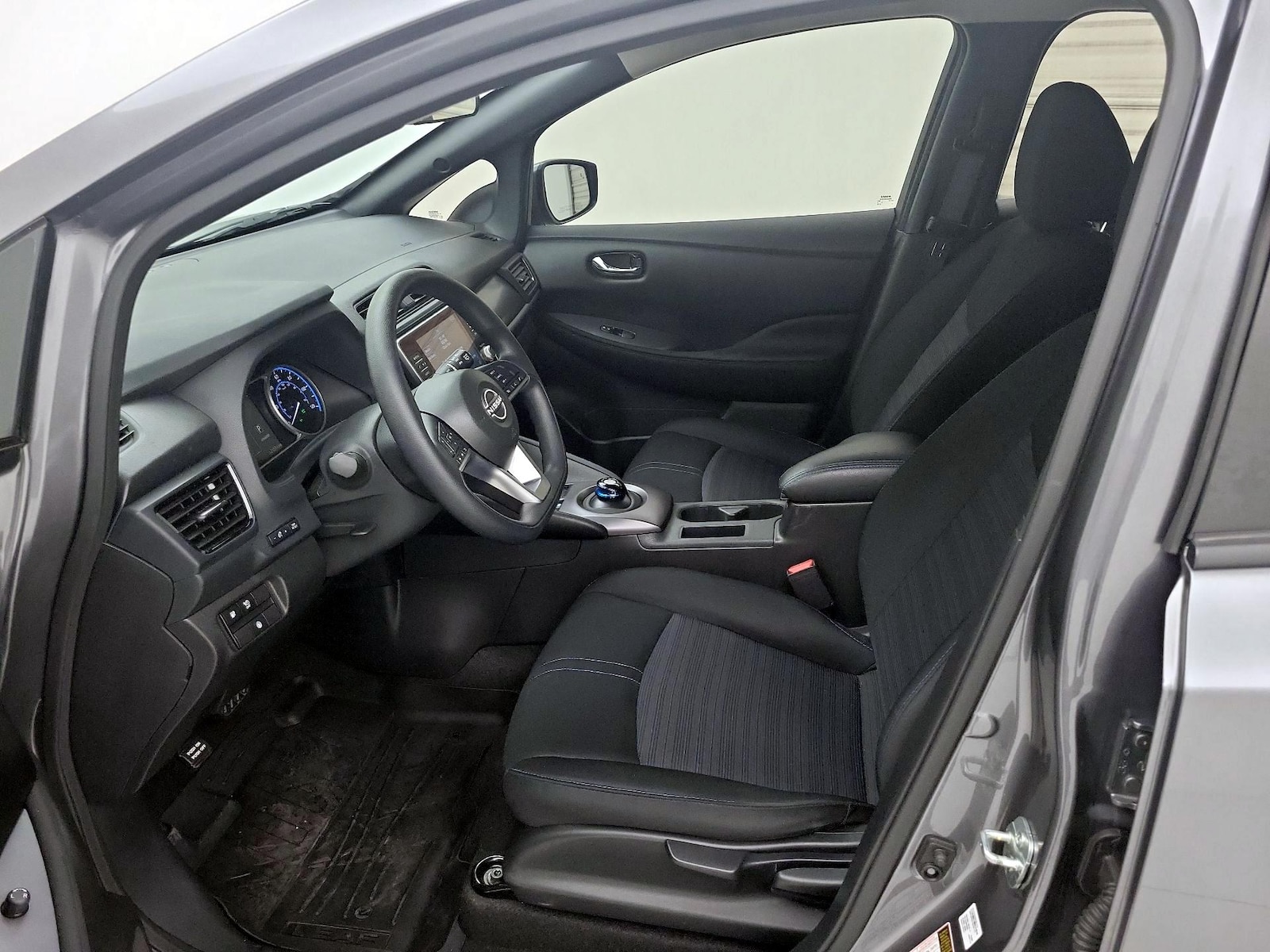 2024 Nissan LEAF S - Photo 12
