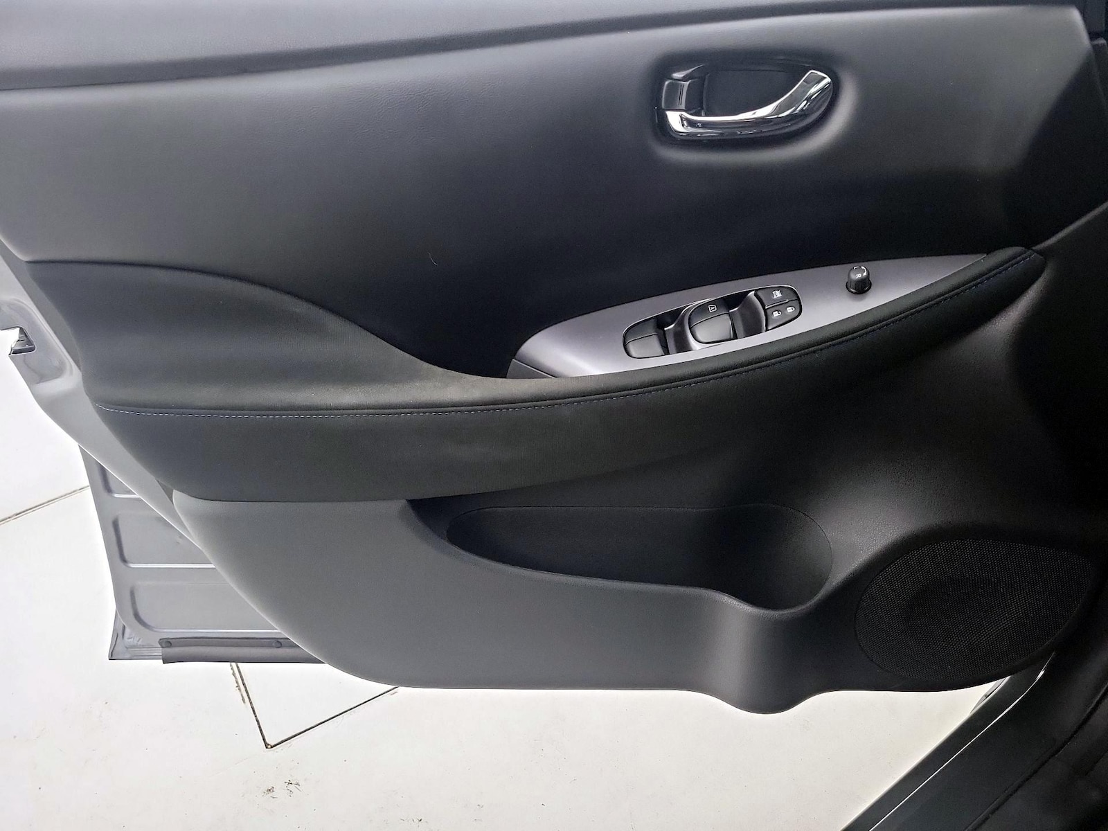 2024 Nissan LEAF S - Photo 13
