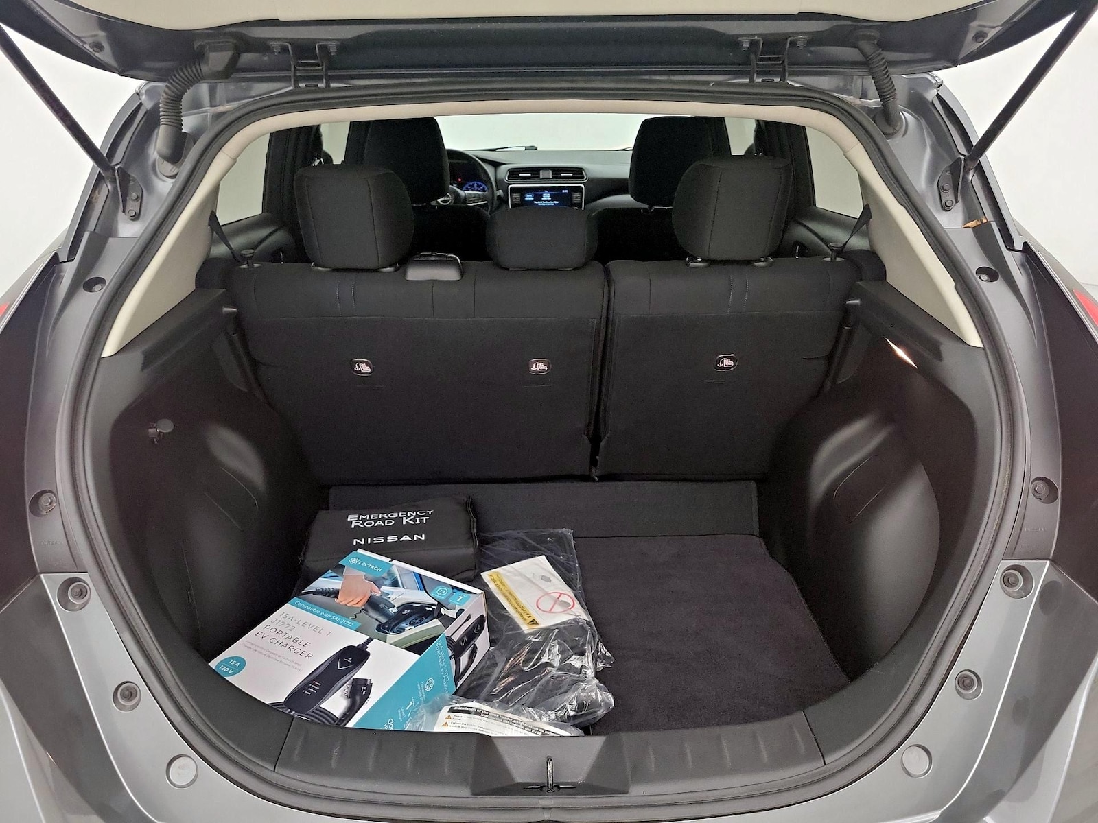 2024 Nissan LEAF S - Photo 21