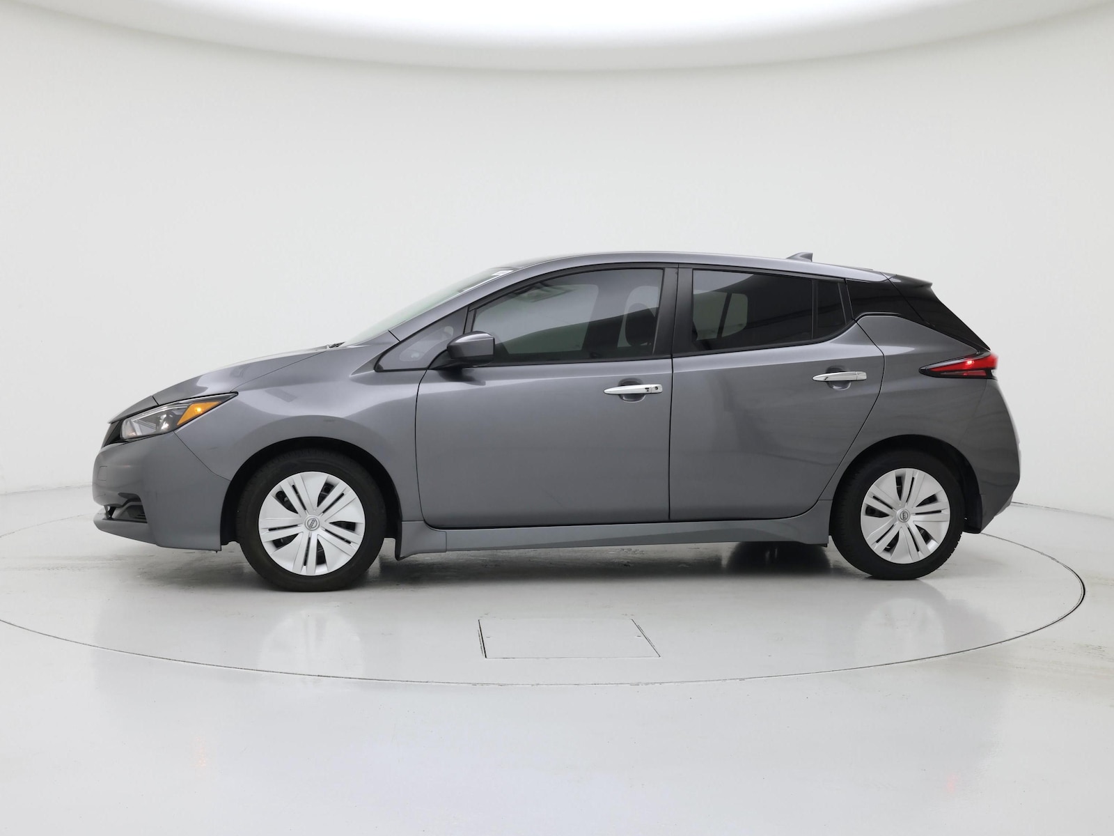 2024 Nissan LEAF S - Photo 4