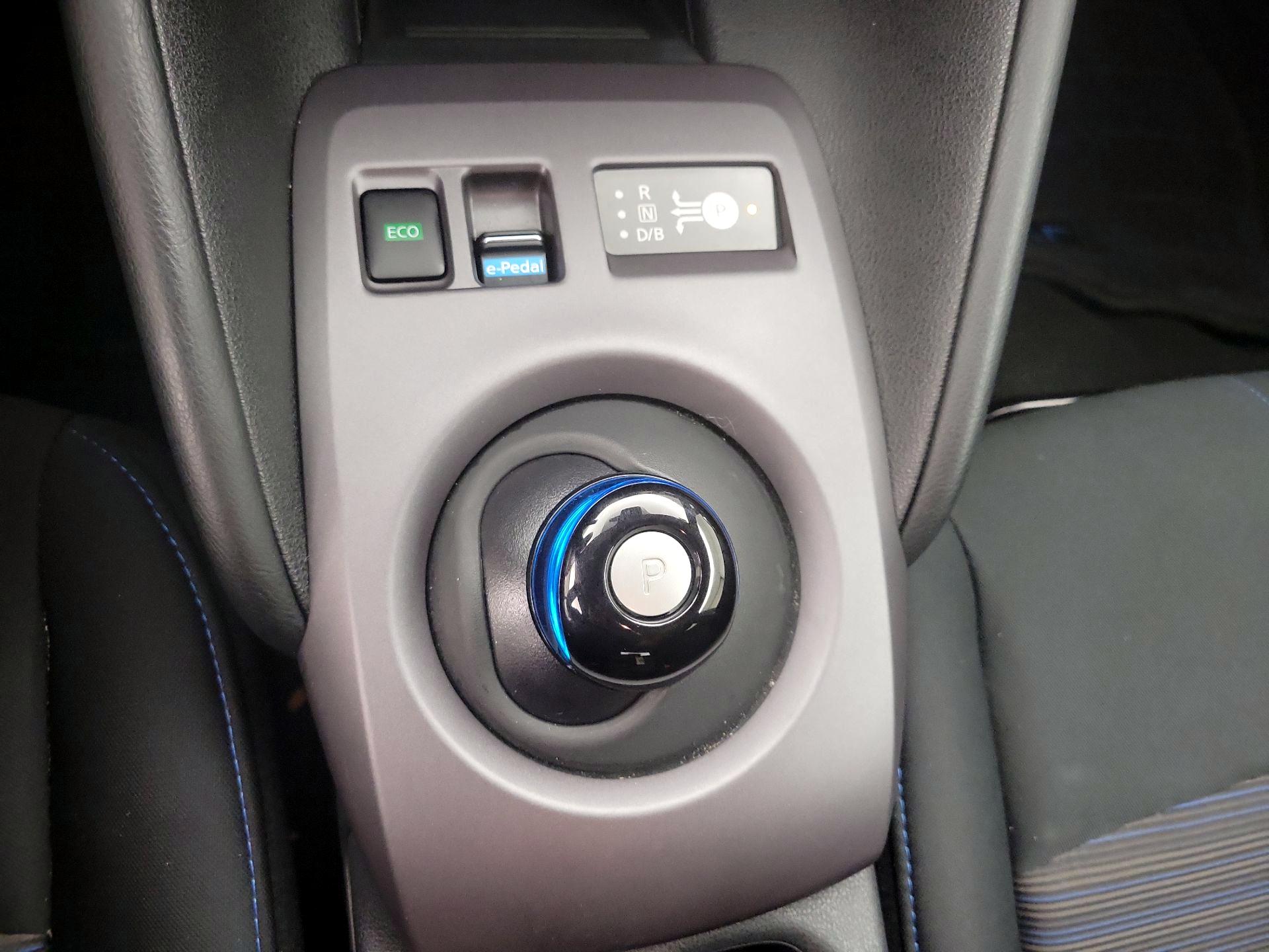 Thumbnail: 2024 Nissan Leaf - 17