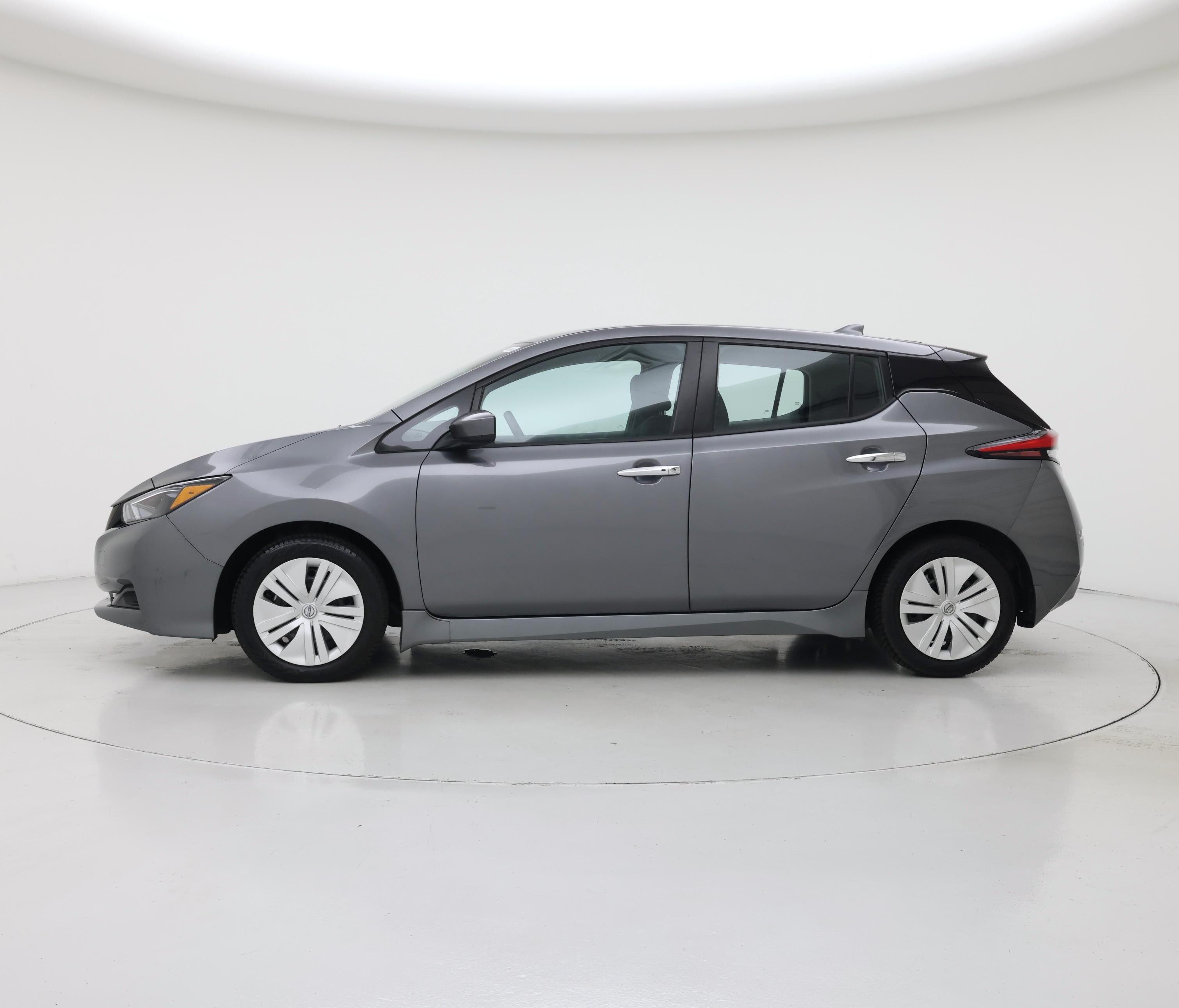 Thumbnail: 2024 Nissan Leaf - 3