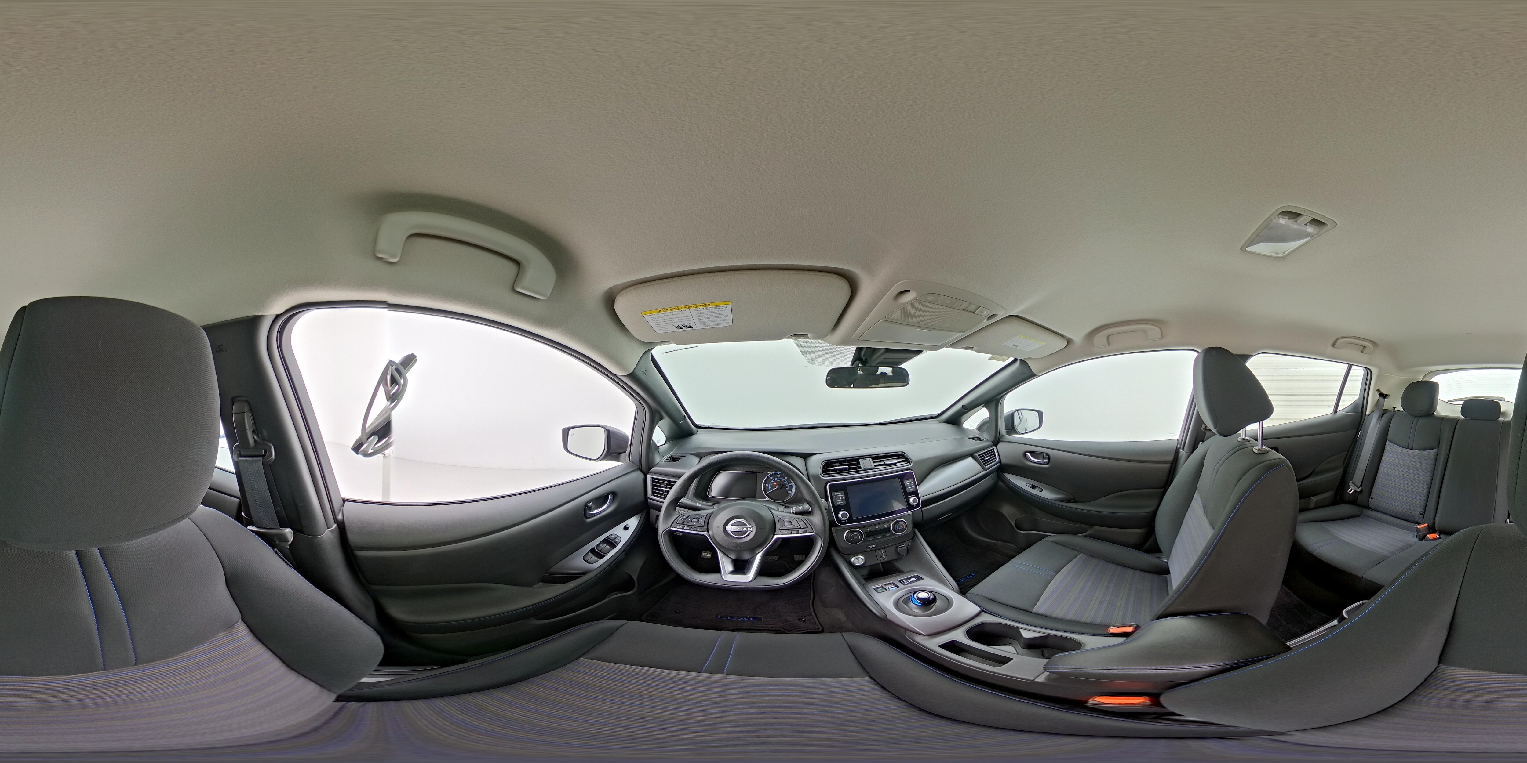 2025 Nissan Leaf S - Photo 26