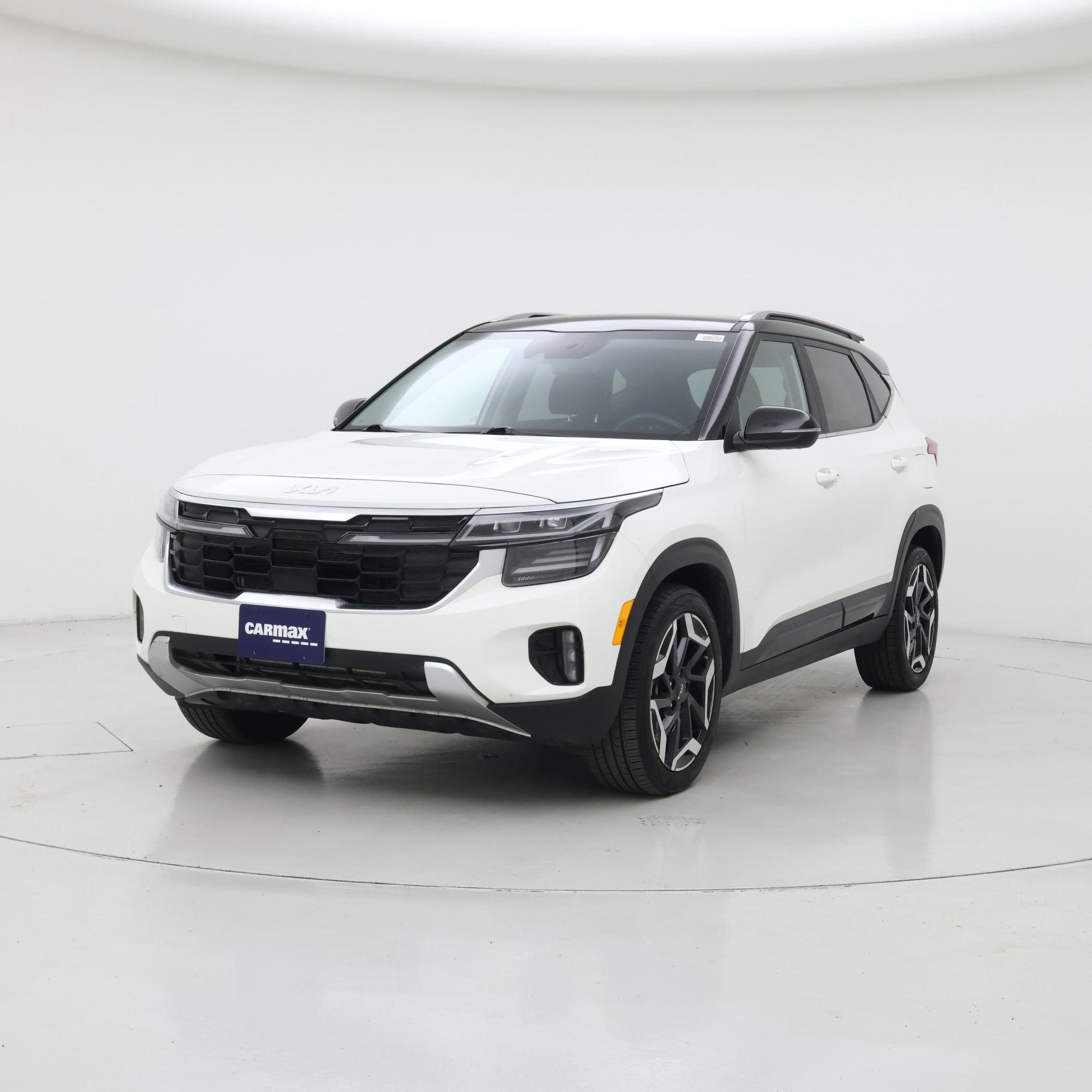 Thumbnail: 2024 Kia Seltos - 4