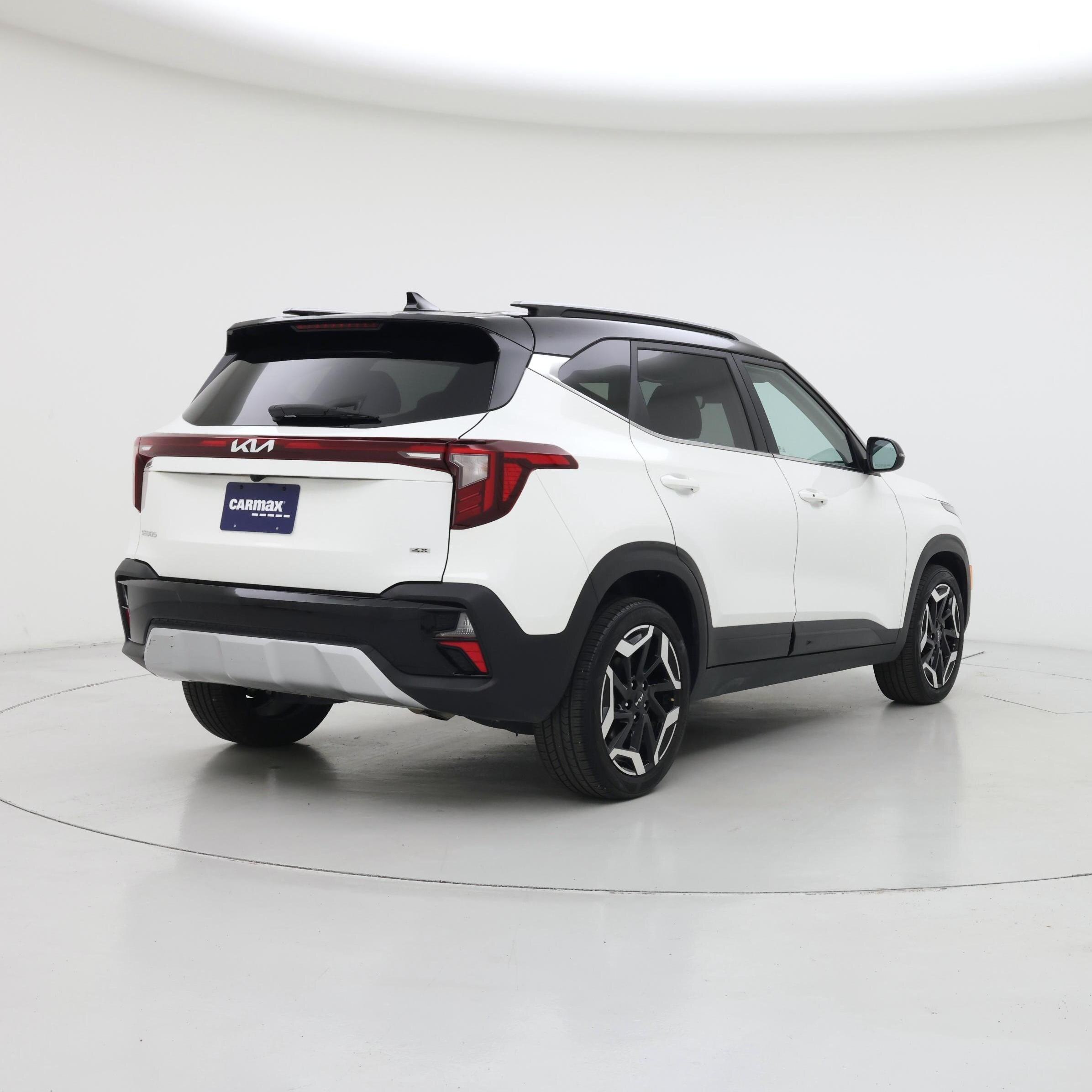 Thumbnail: 2024 Kia Seltos - 8